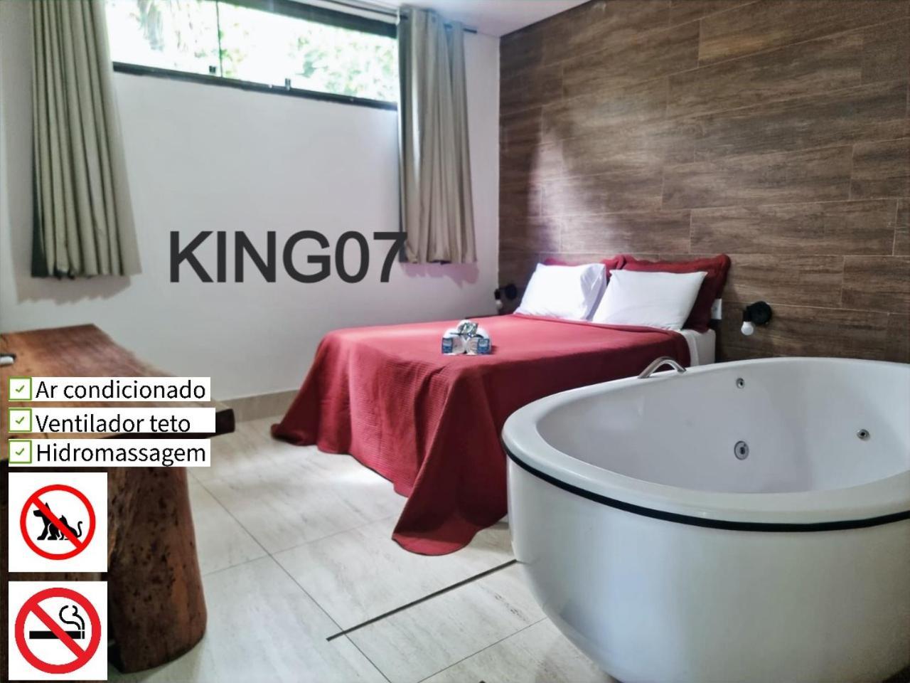 Suite Spa Bath,1501445056:JPEG
