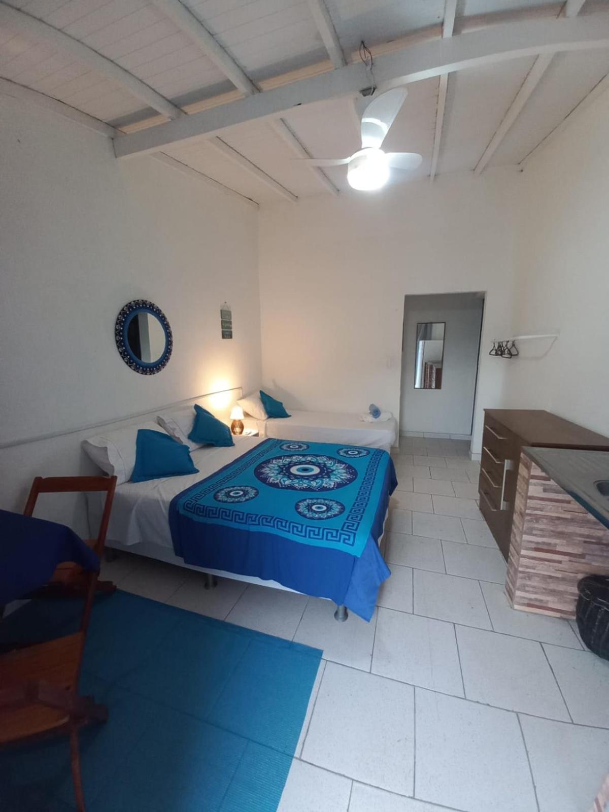 Quarto Triplo com Varanda