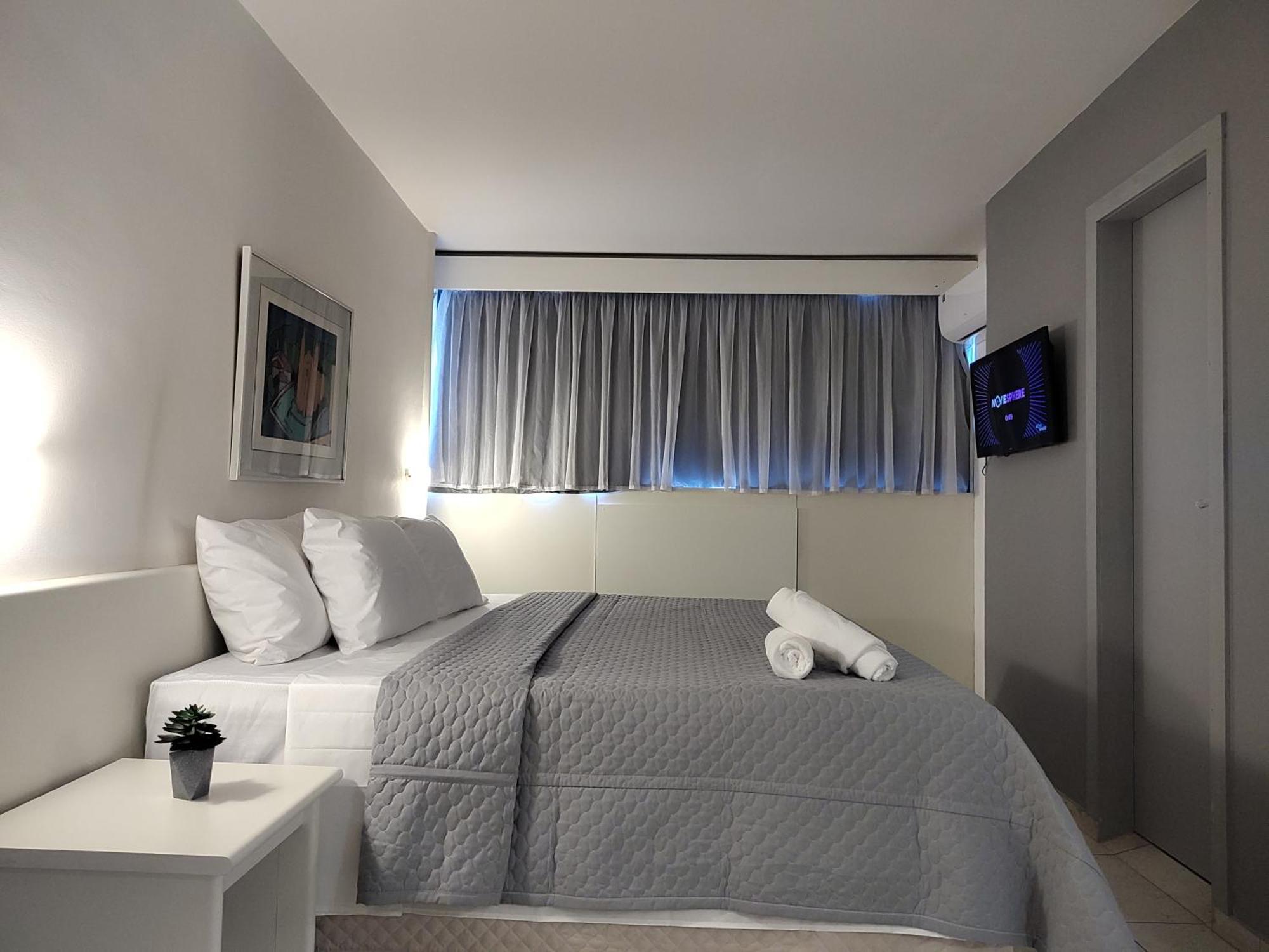 Deluxe King Room,1528269589:JPEG
