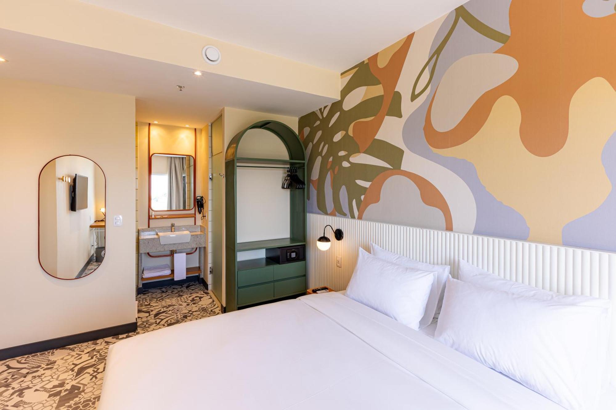 Chambre Lit Queen-Size avec Balcon