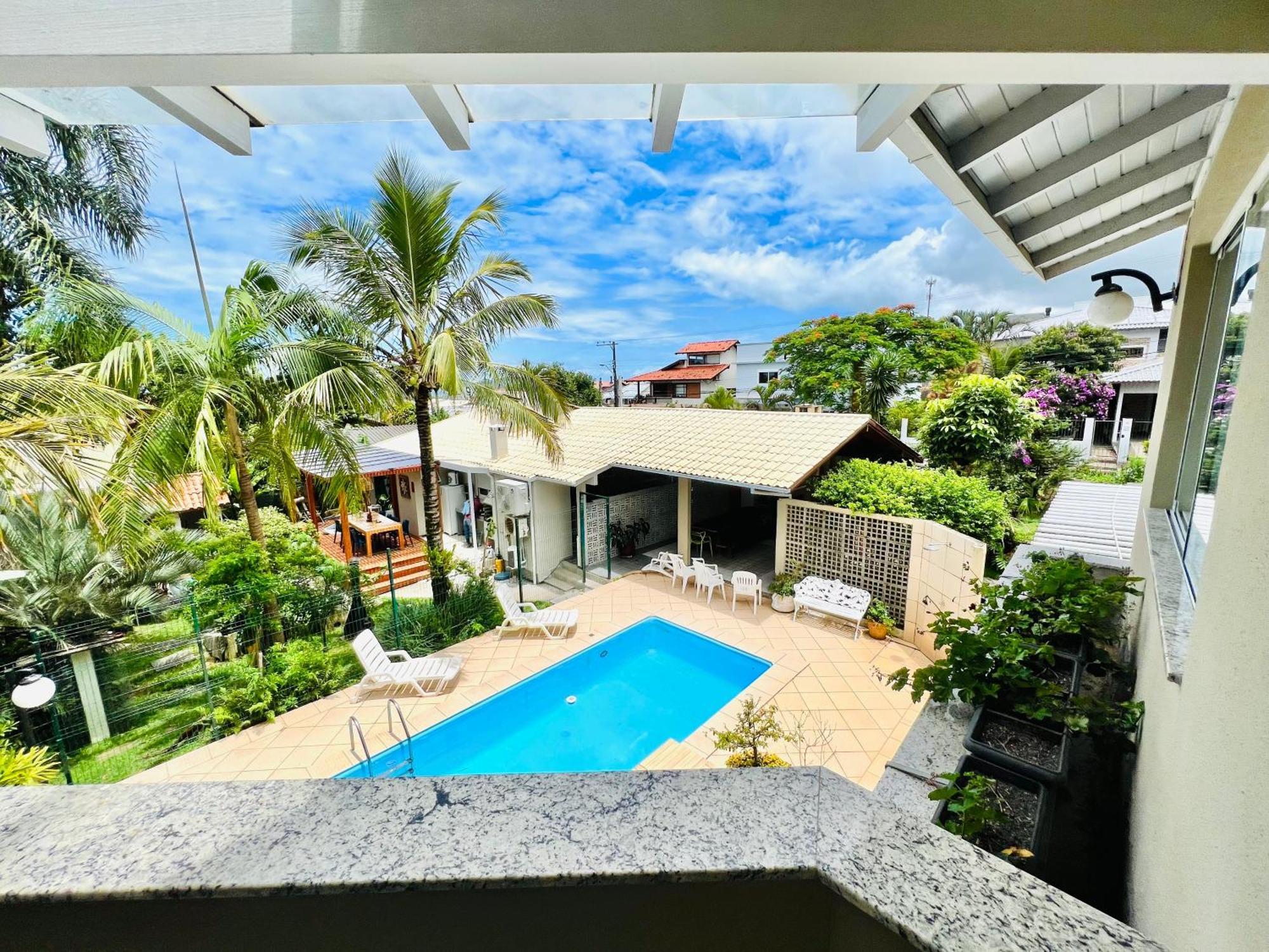Familiensuite mit Balkon