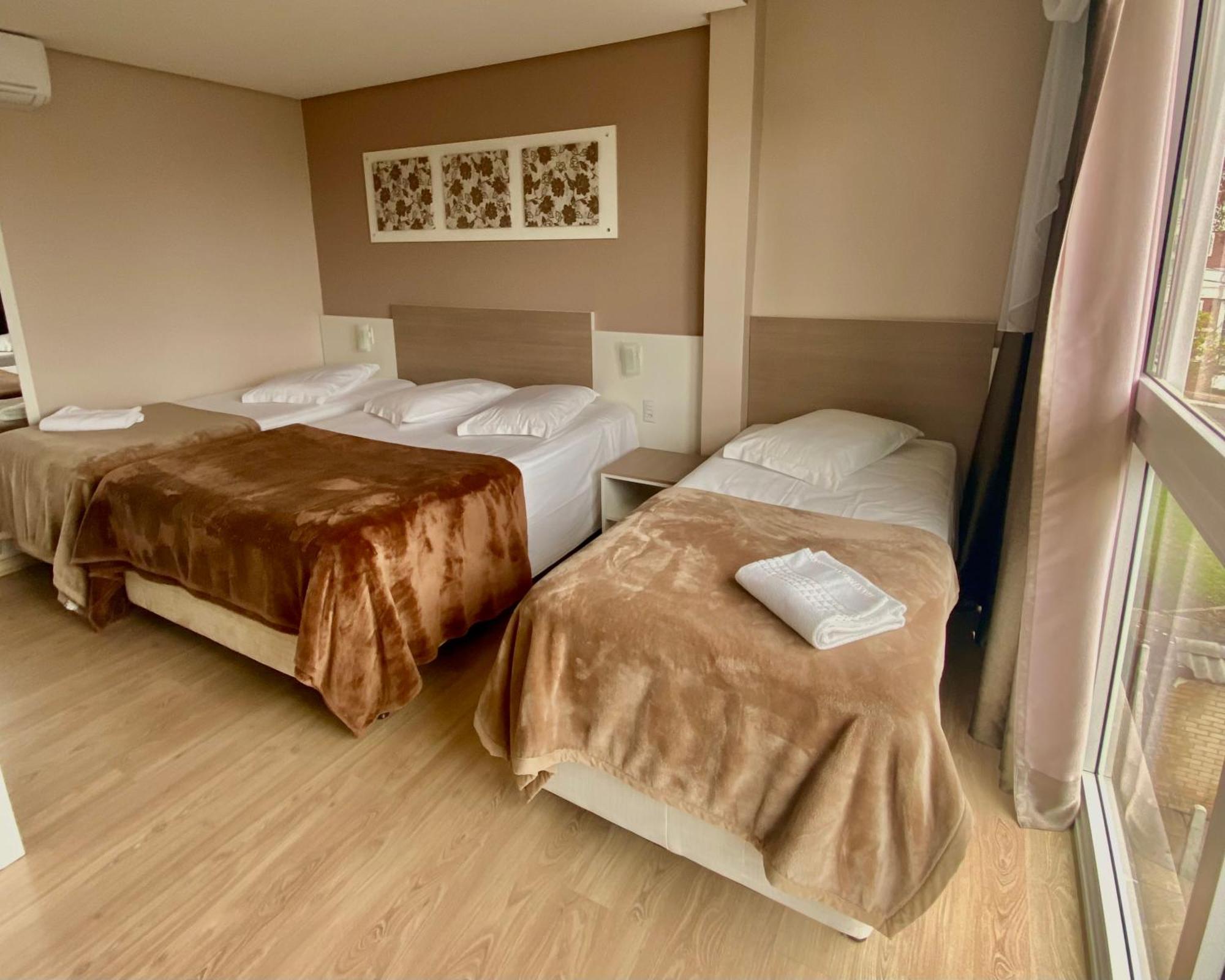 Deluxe Quadruple Room,1538926318:JPEG