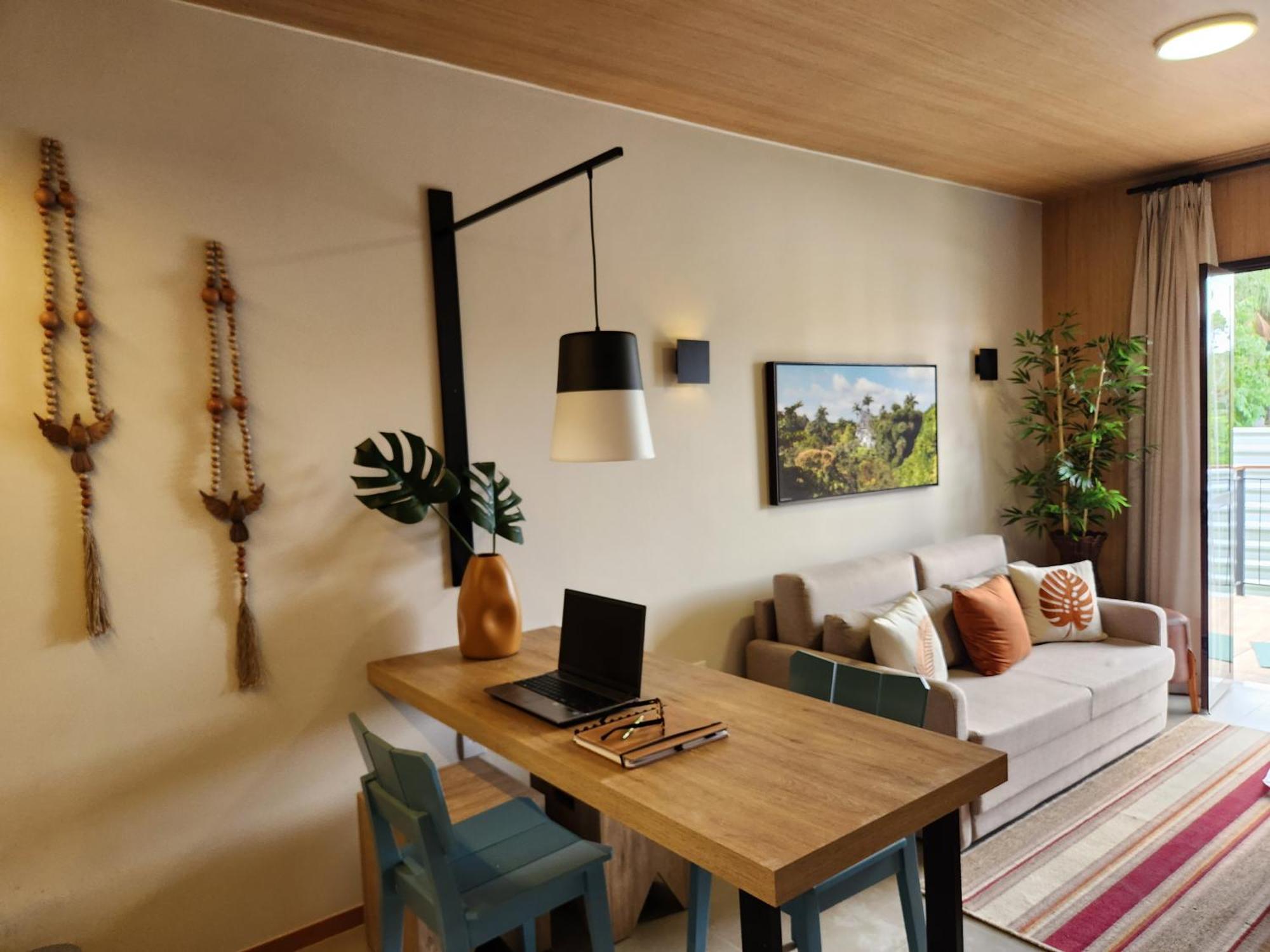 Apartamento com Varanda