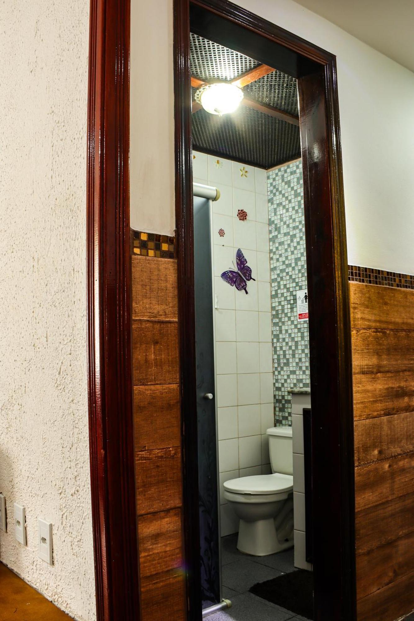 Quarto Pequeno com 2 Camas de Solteiro