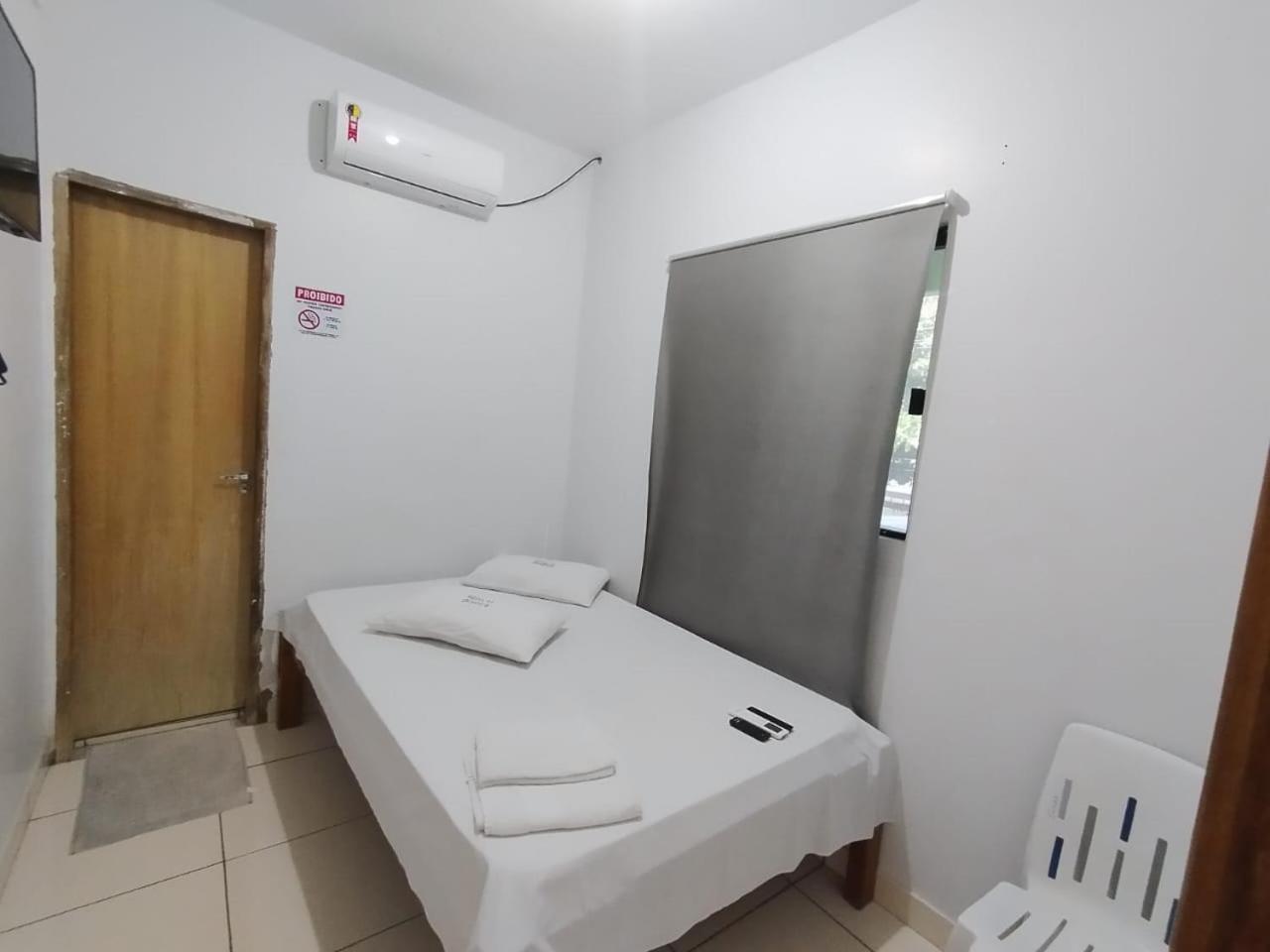 Quarto Deluxe (2 Adultos + 1 Criança)