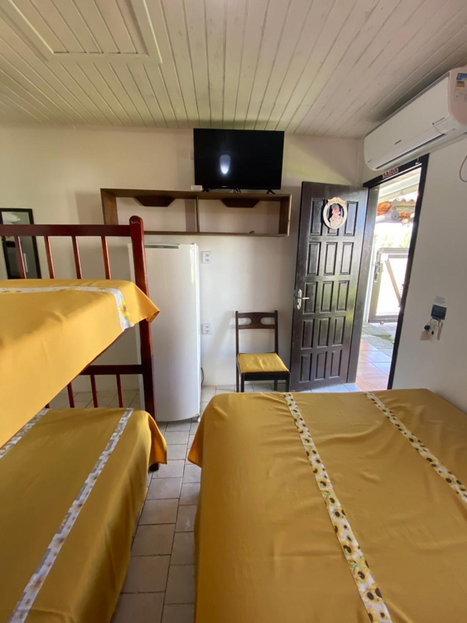 Quarto Quádruplo com Banheiro Privativo