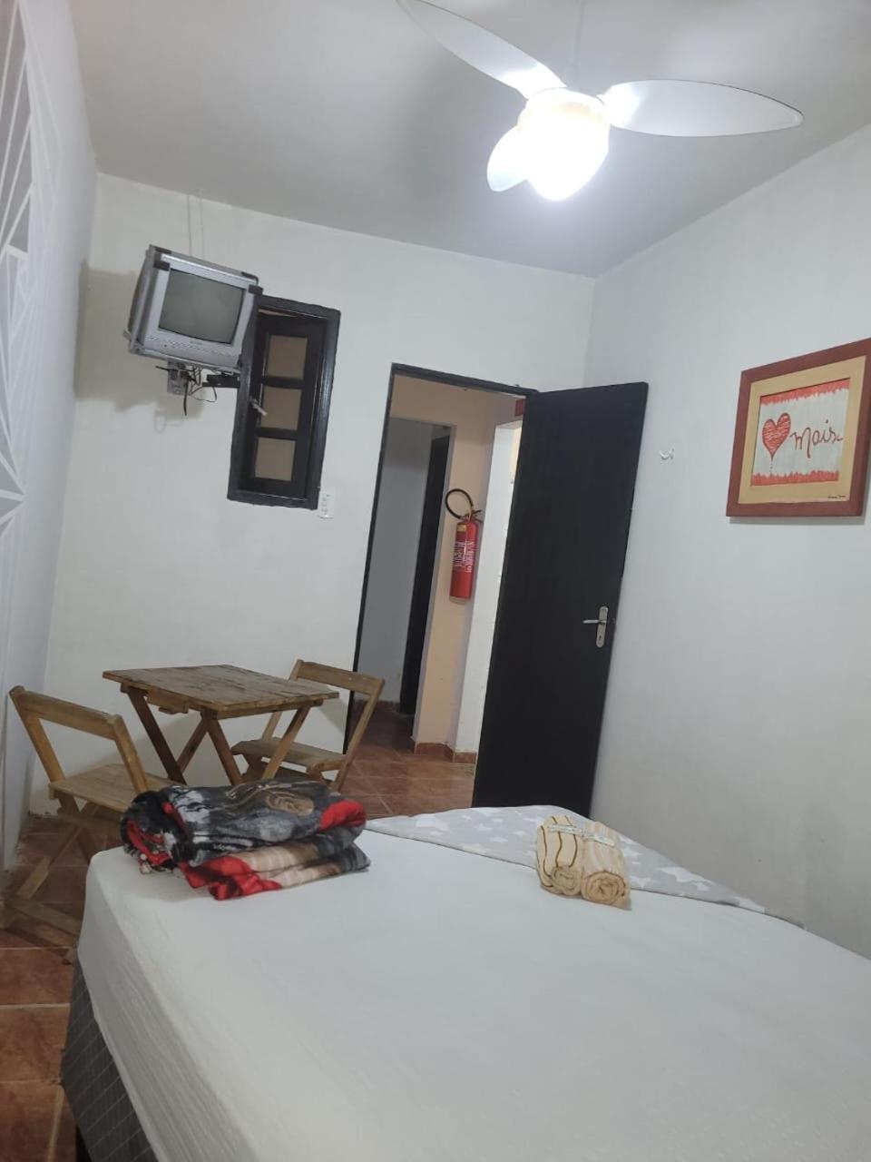 Quarto Duplo com Banheiro Compartilhado