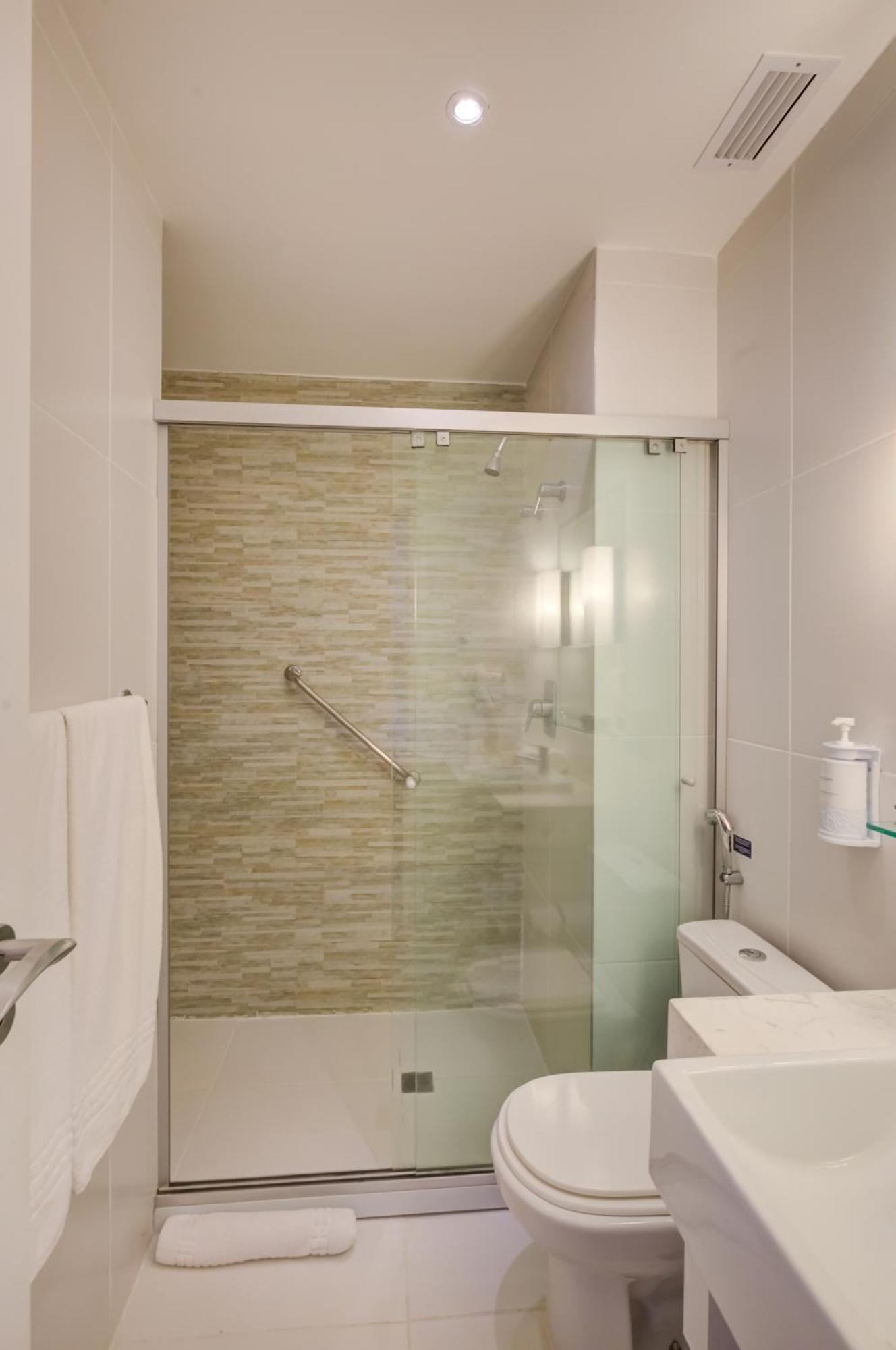 Quarto com 2 Camas de Solteiro