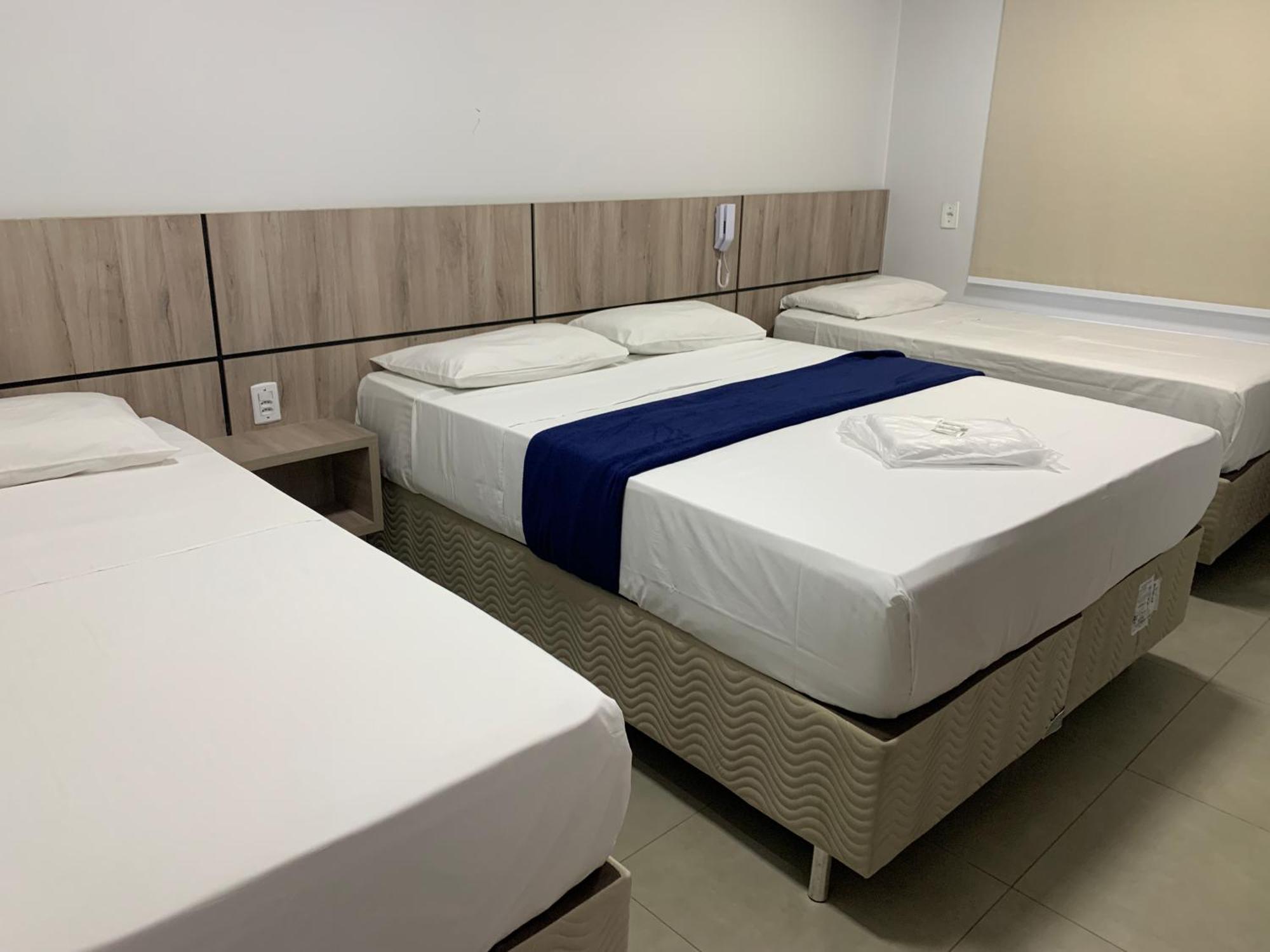 Quarto Deluxe com Cama de Casal ou 2 de Solteiro
