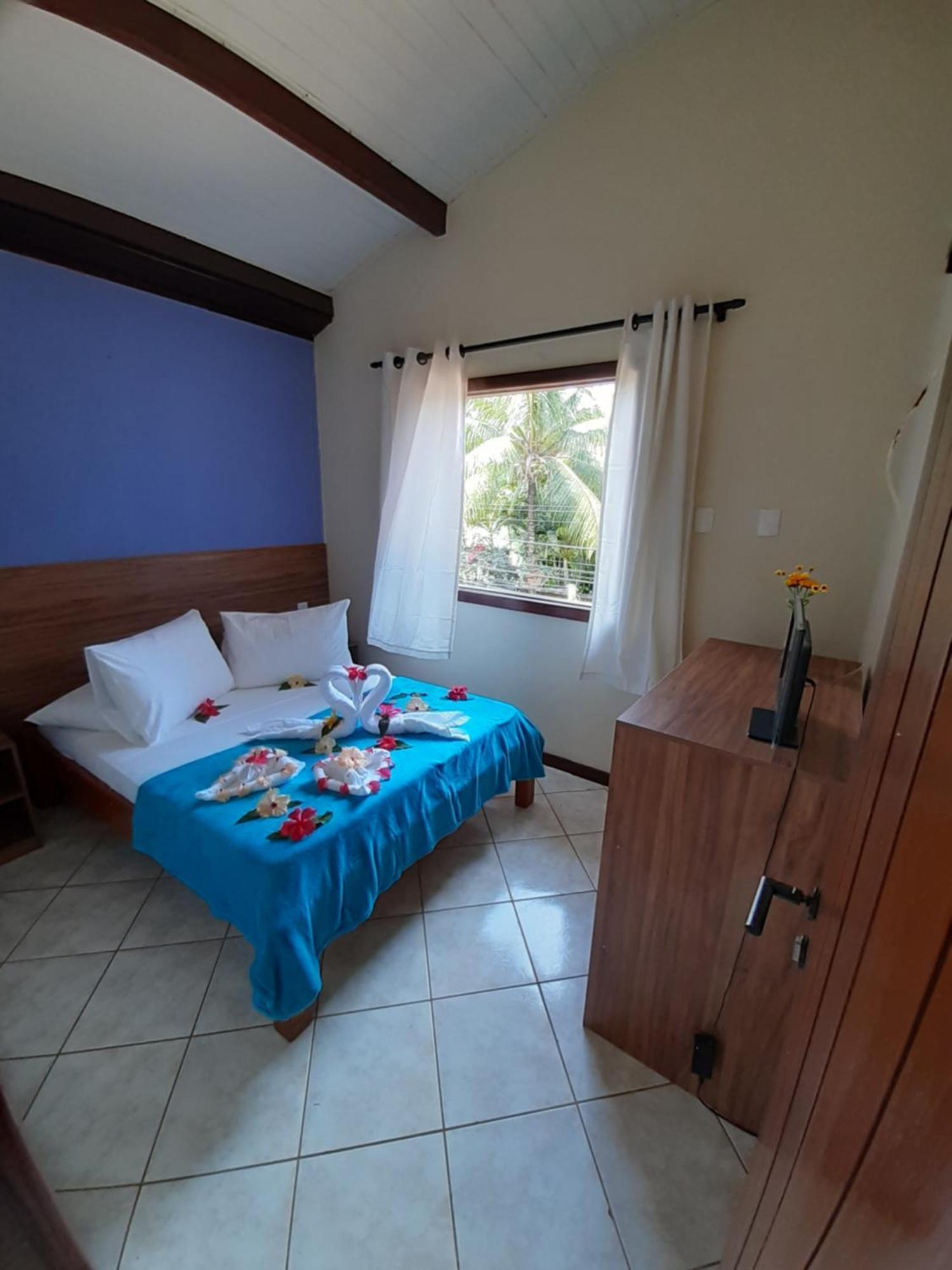 Quarto Pequeno com Cama de Casal ou 2 de Solteiro