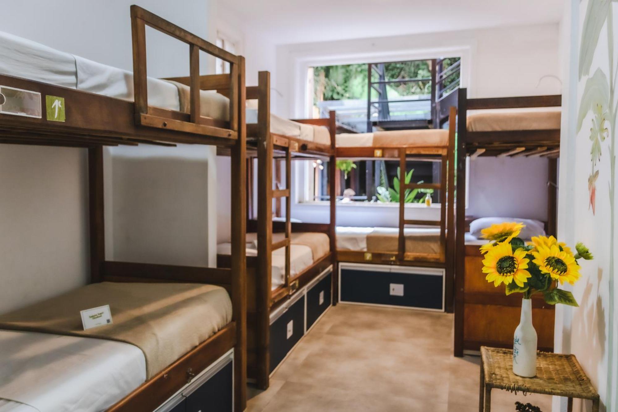 Single Bed in Mixed Dormitory Room (8 Adults),1567026848:JPEG