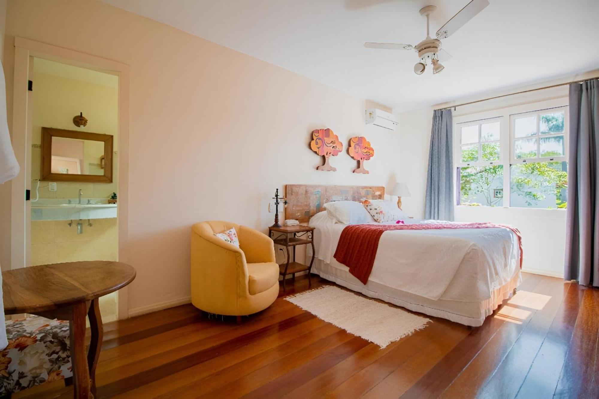 Quarto Duplo Deluxe com Banheira