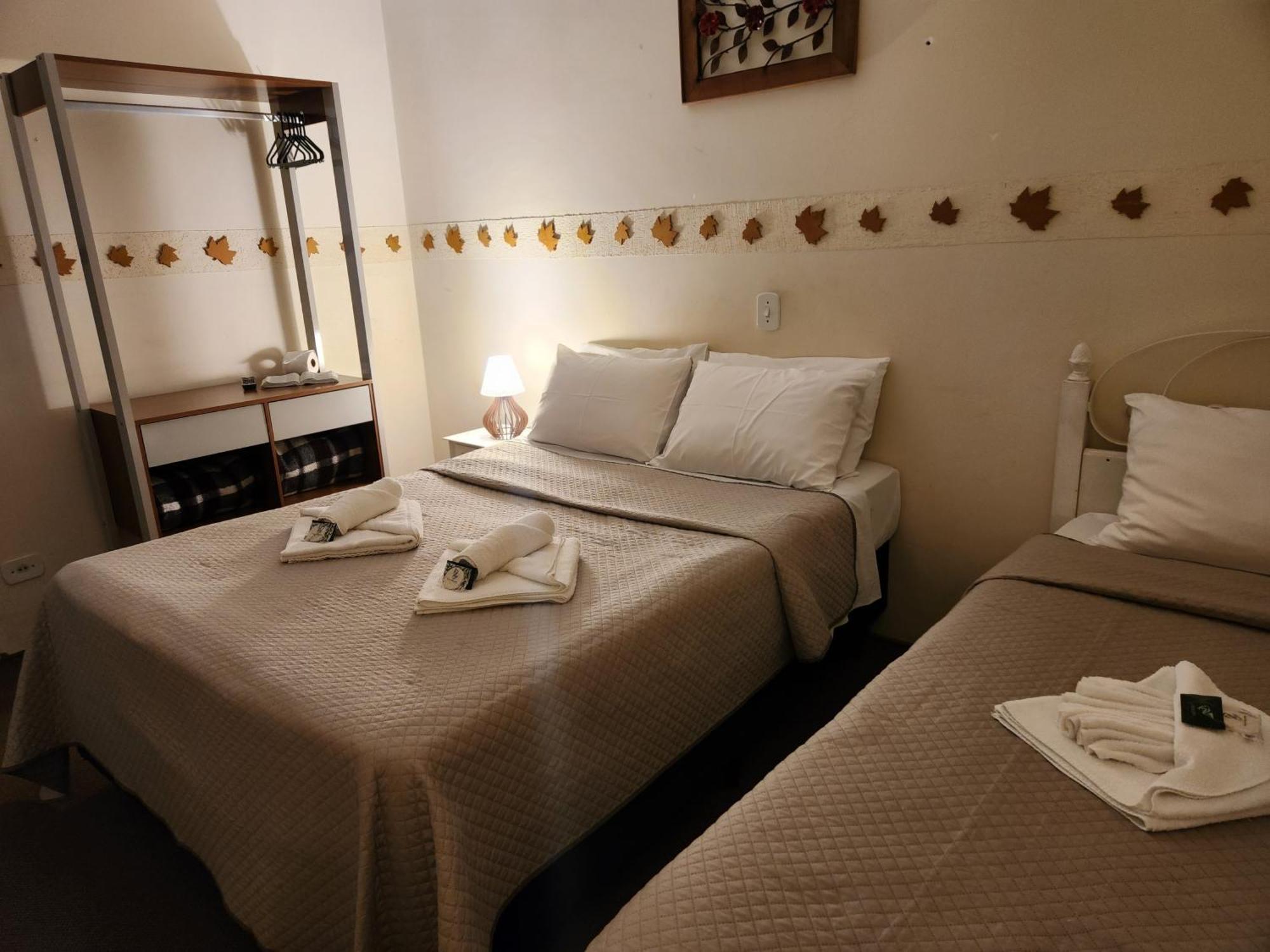 Quarto Duplo