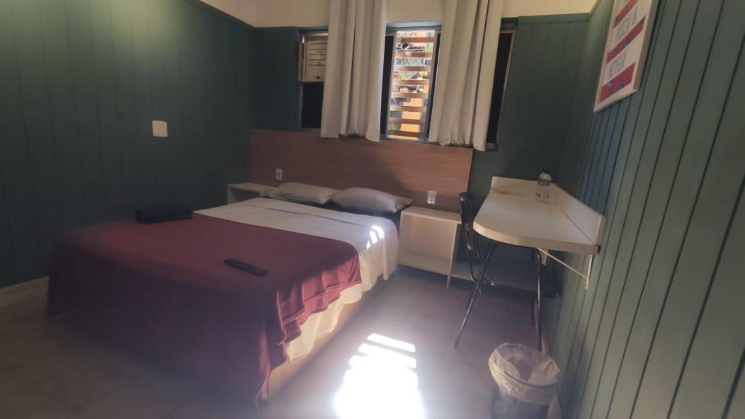 Standard Suite,1584728964:JPEG