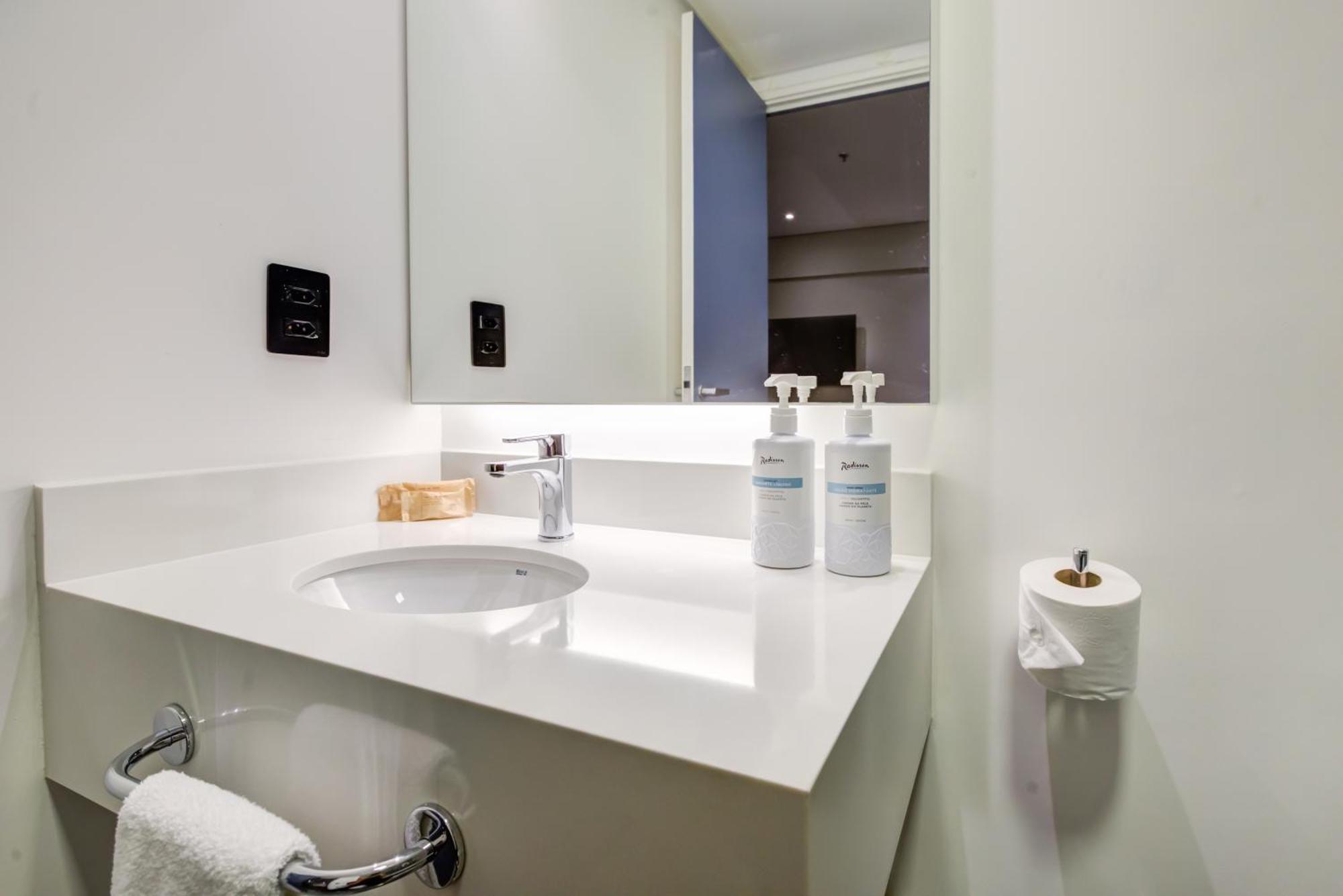 Camera Premier con Letto King-Size e Vasca da Bagno