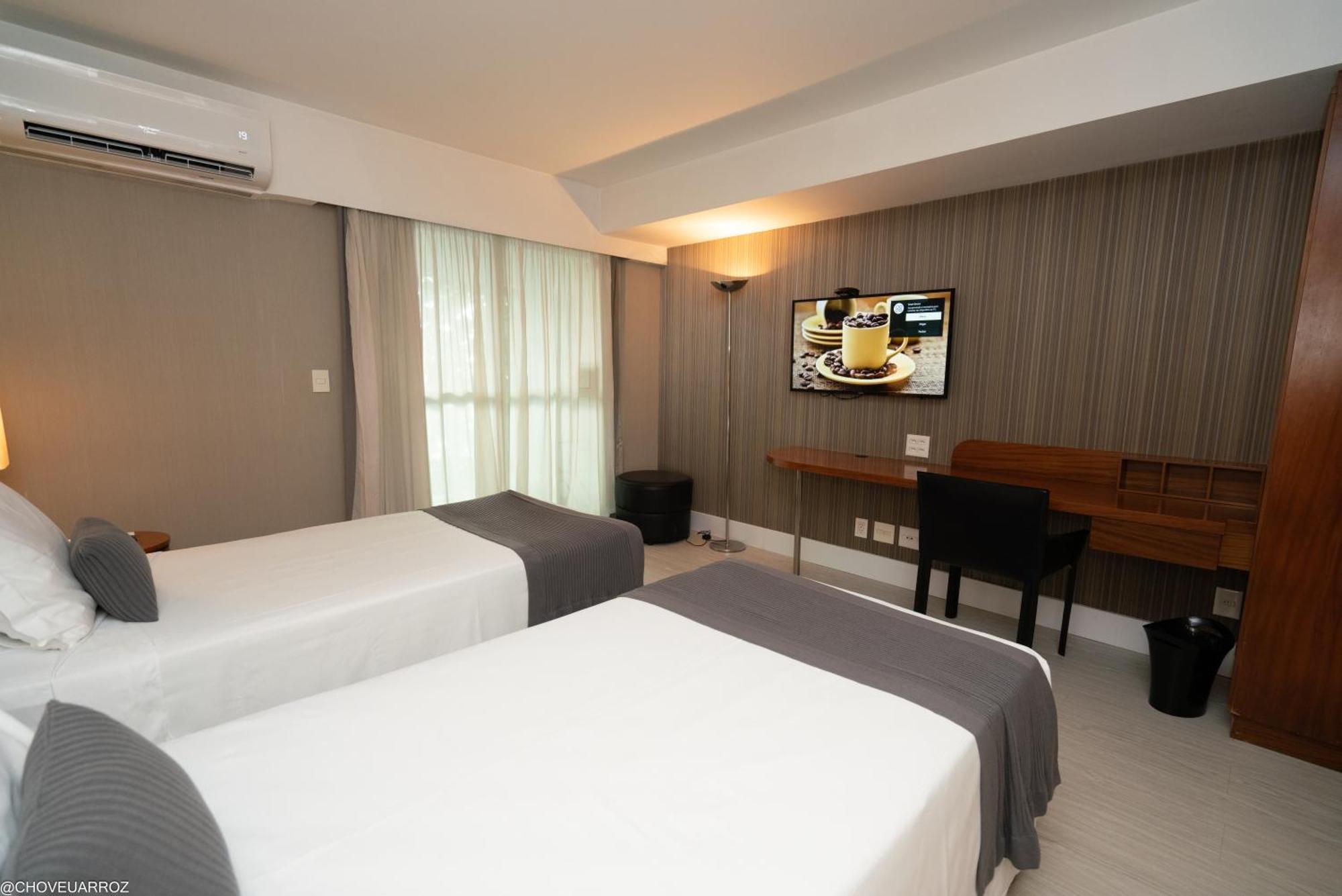 Two-Bedroom Suite with Internal View,1498834561:JPEG