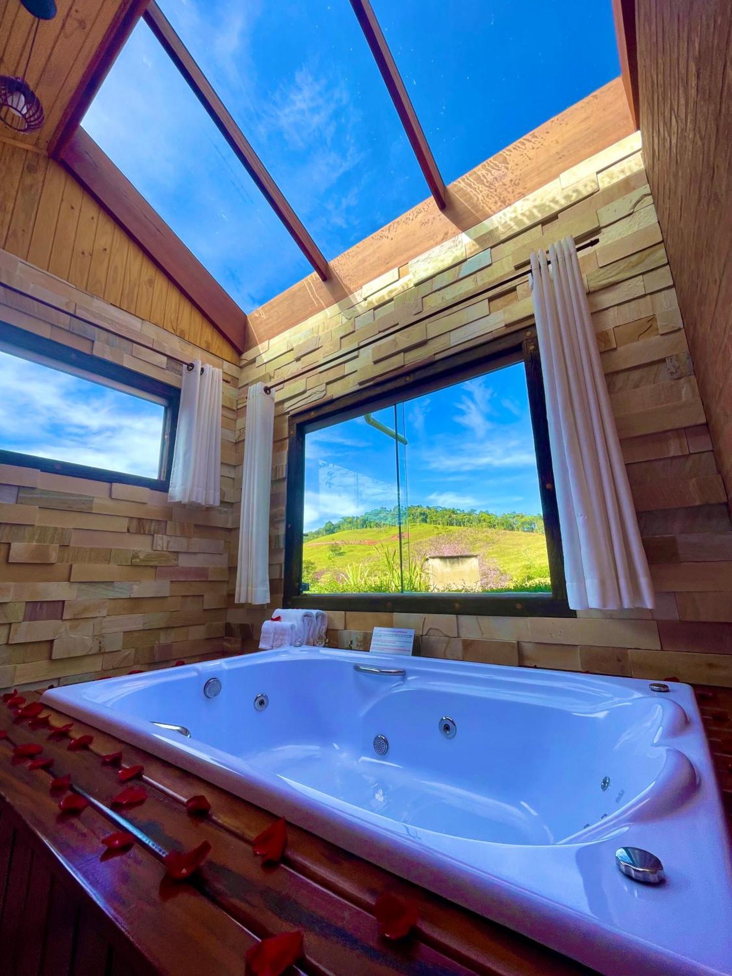 Deluxe Chalet Spa Bath,1746927637:JPEG