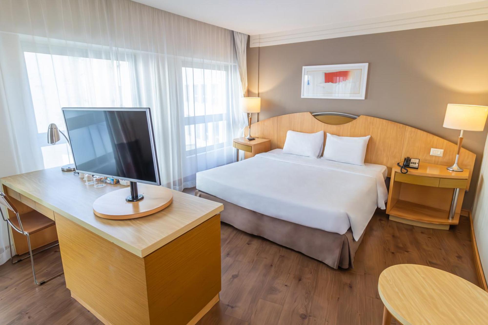 Superior Room with Double Bed - Disability Access