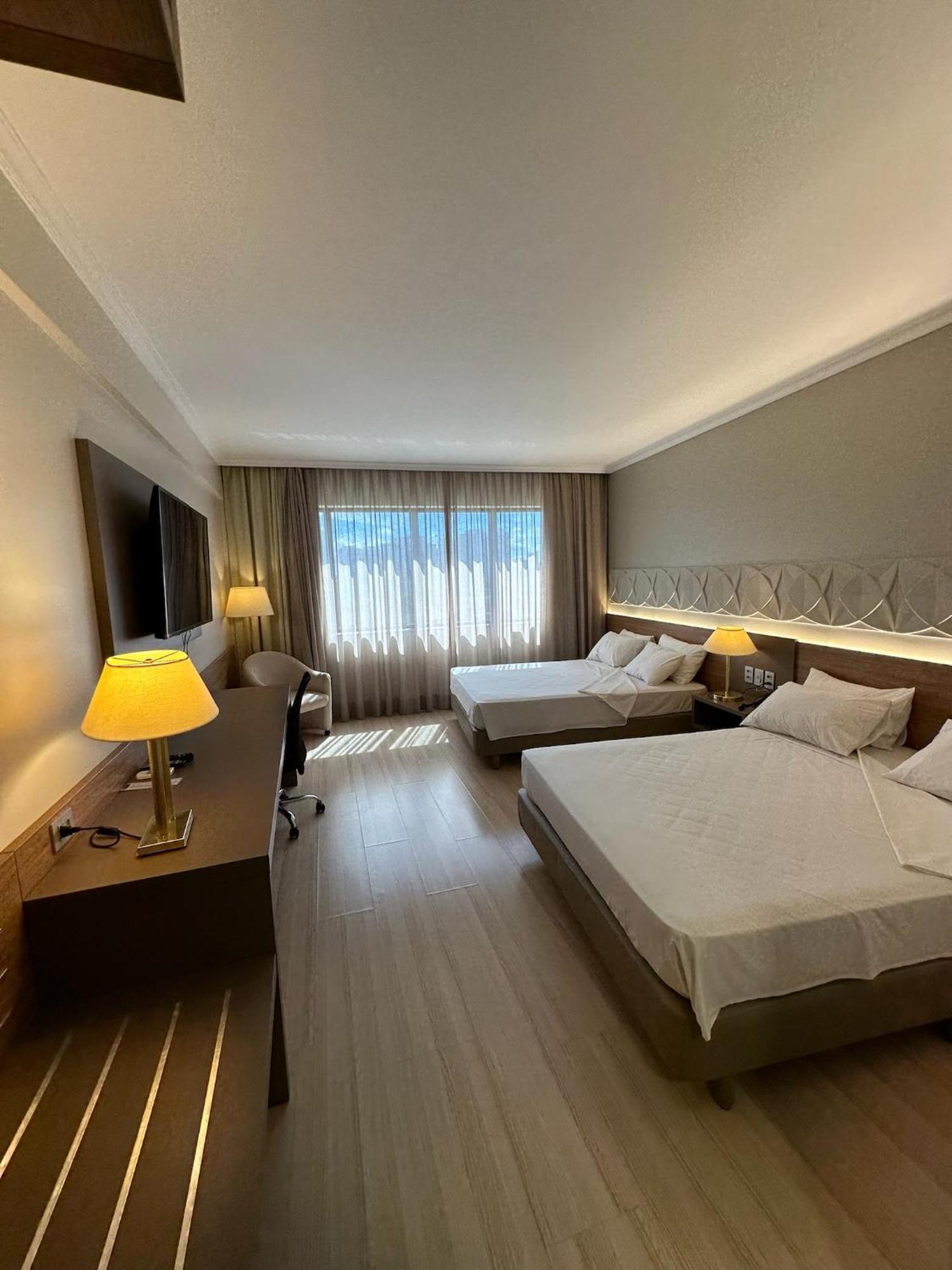 Deluxe Family Room,1598897459:JPEG