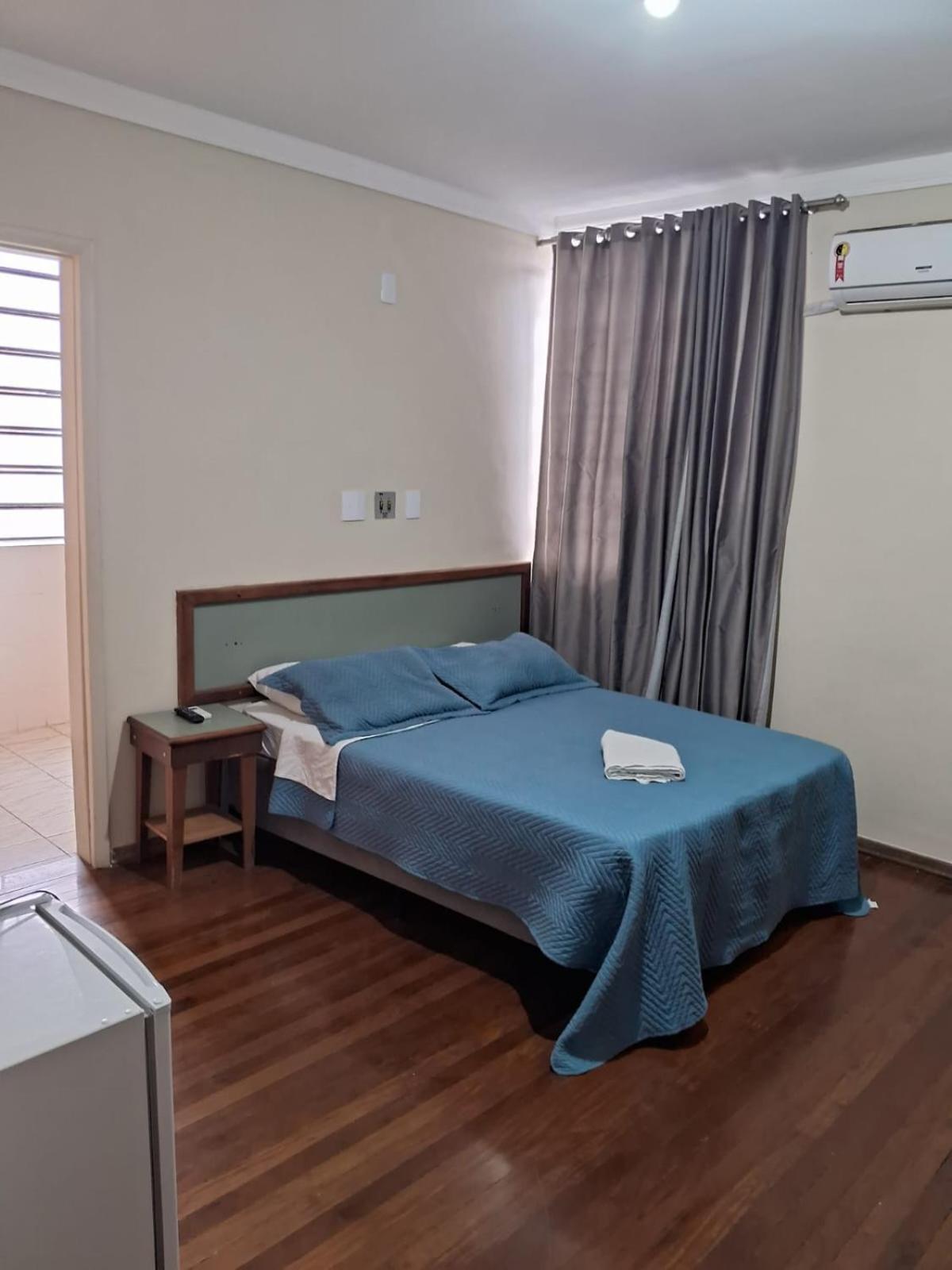 Quarto Standard com Cama Queen-size