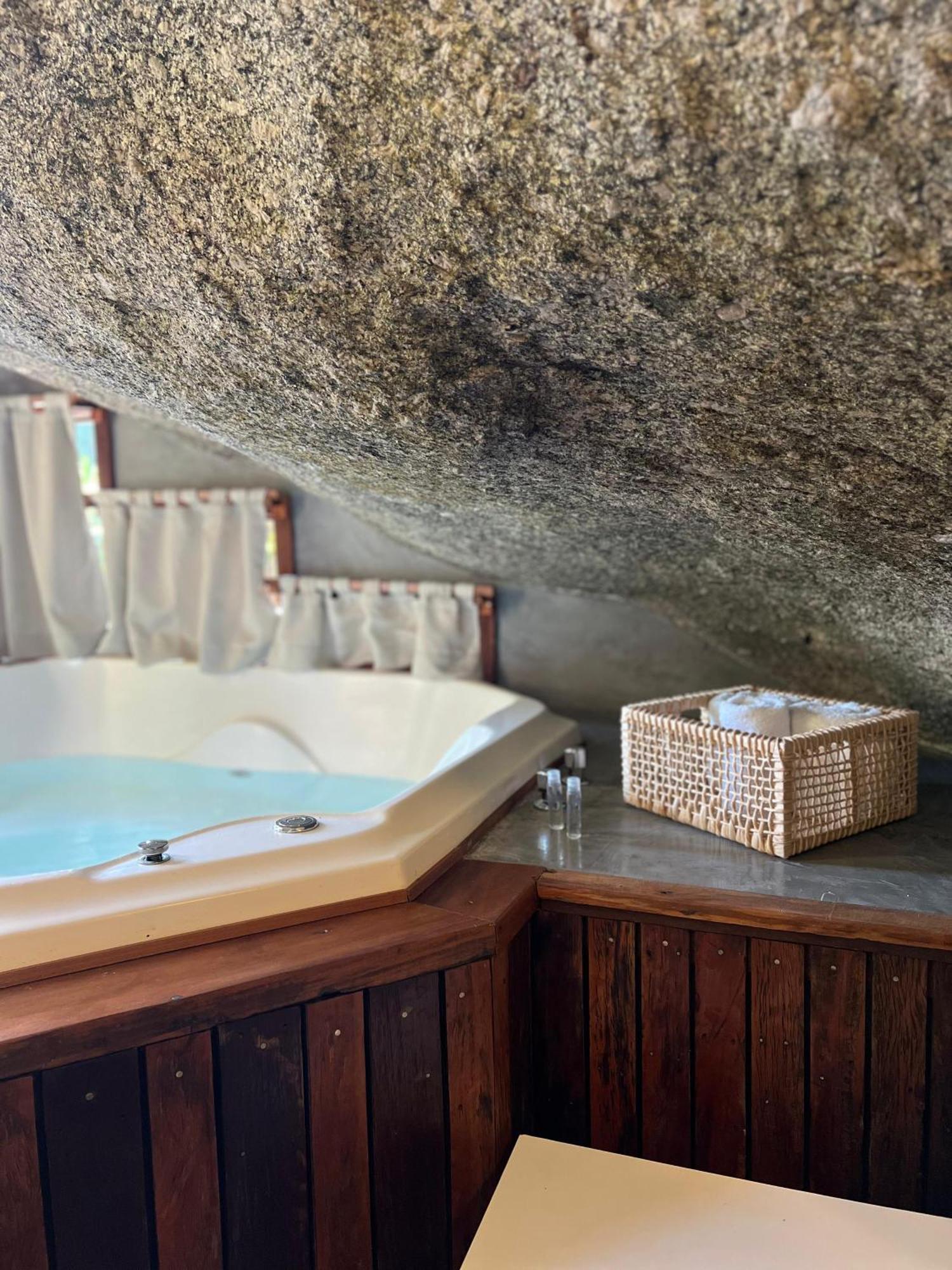 Deluxe Double Room with Bath