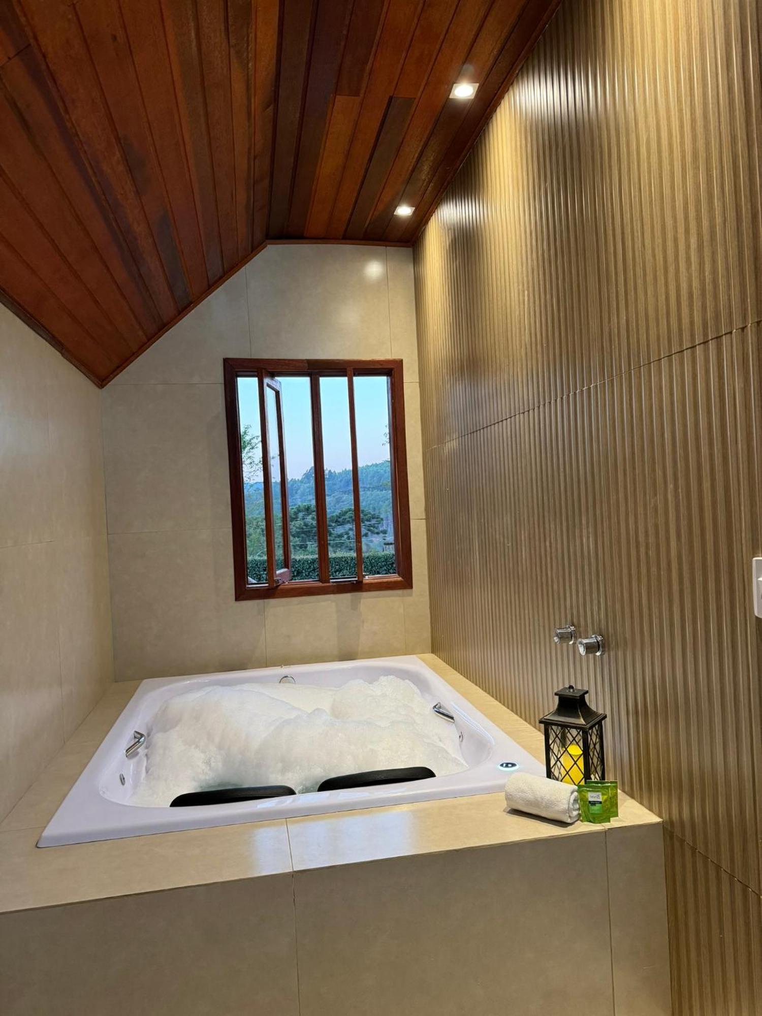 One-Bedroom Chalet,1603033809:JPEG