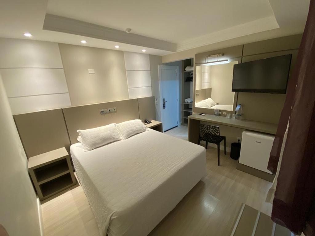 Luxury Double or Twin Room,1603735735:JPEG
