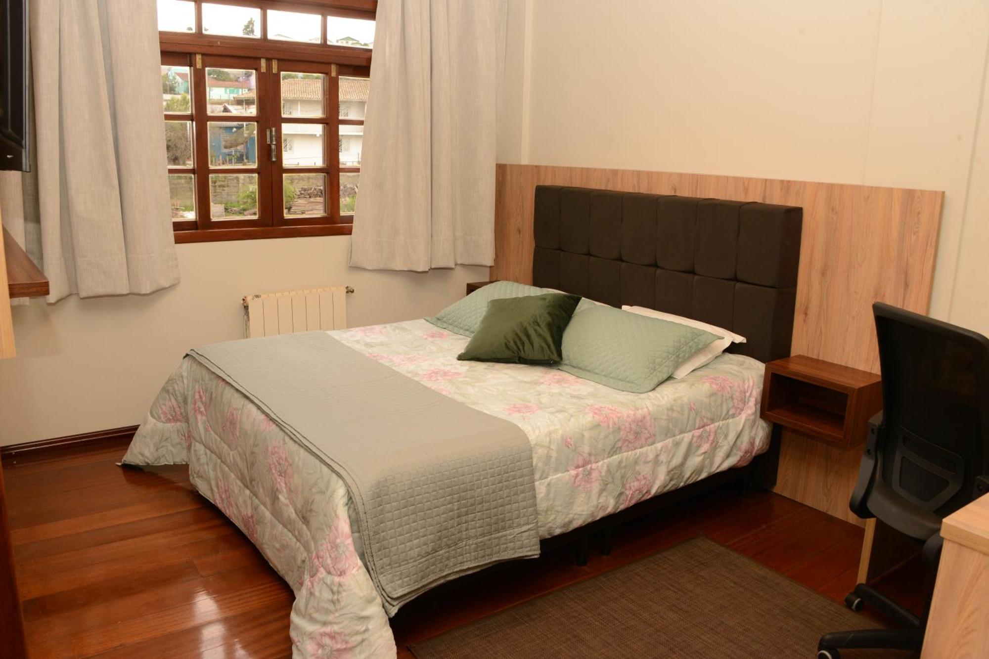 Deluxe Room,1610256206:JPEG