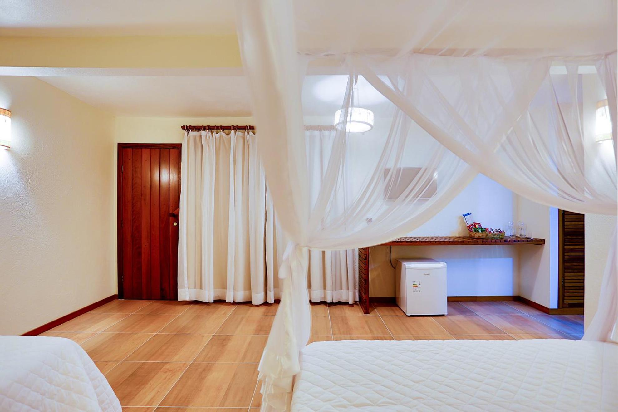 Quarto Triplo com Varanda
