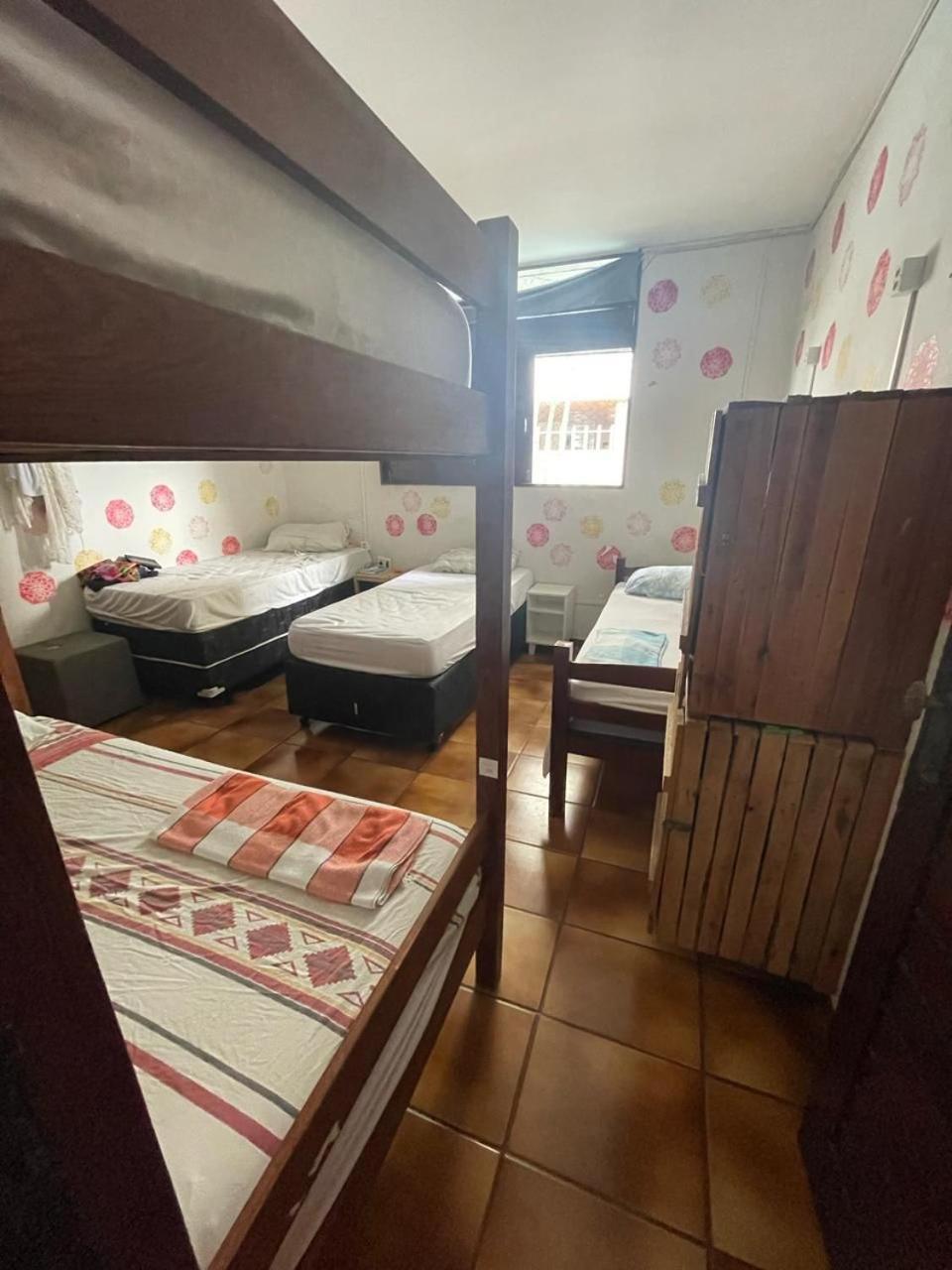 Cama de Solteiro em Dormitório Feminino
