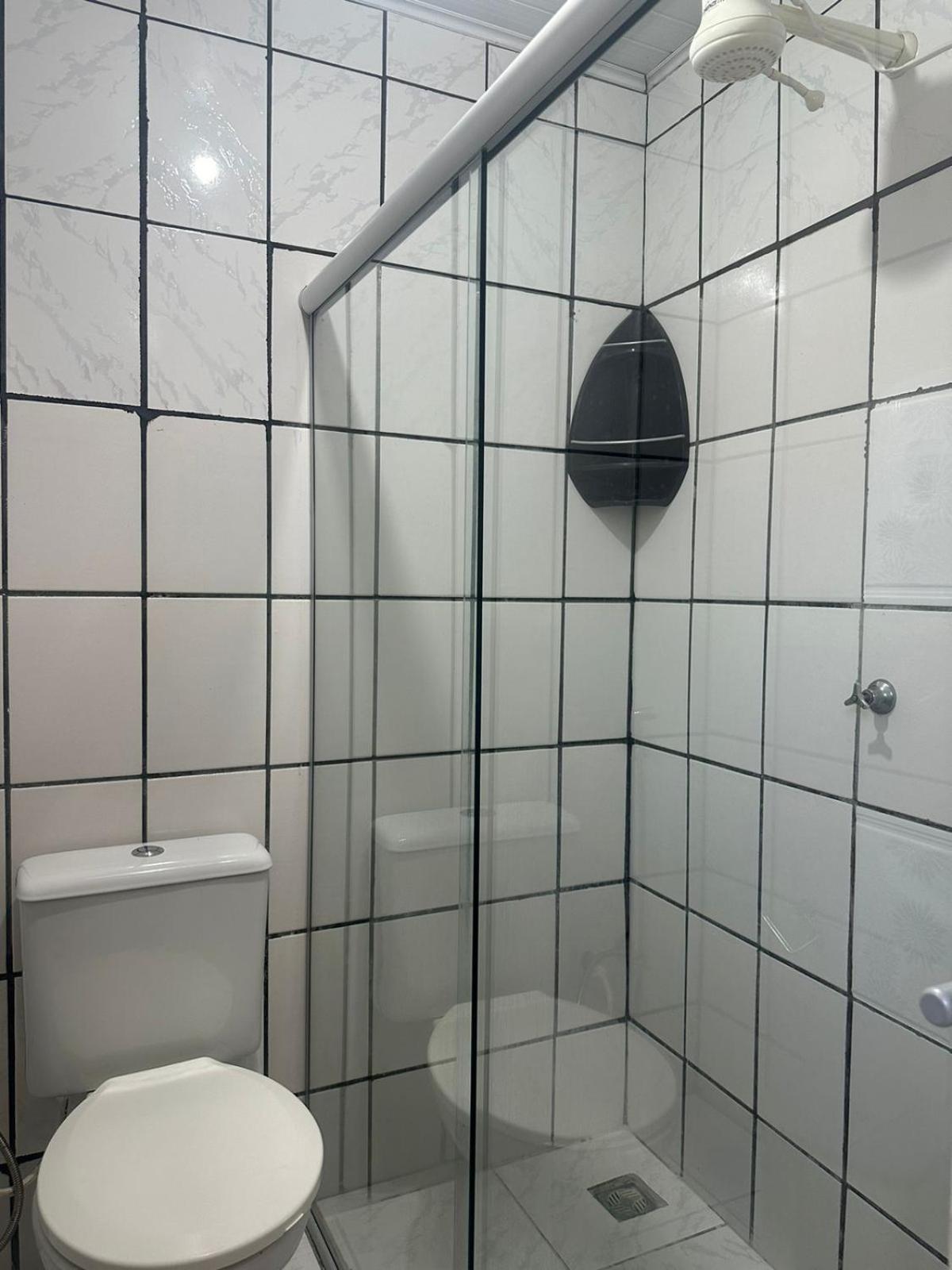 Quarto Triplo com Banheiro Privativo