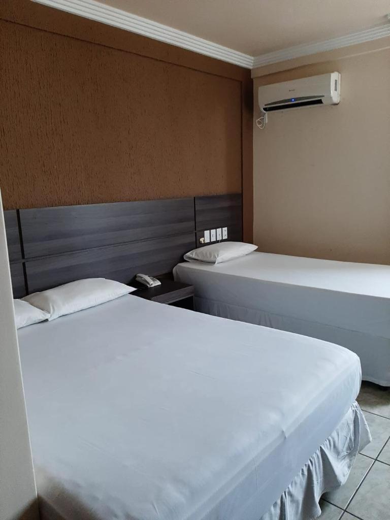 Quarto Deluxe com Cama de Casal ou 2 de Solteiro