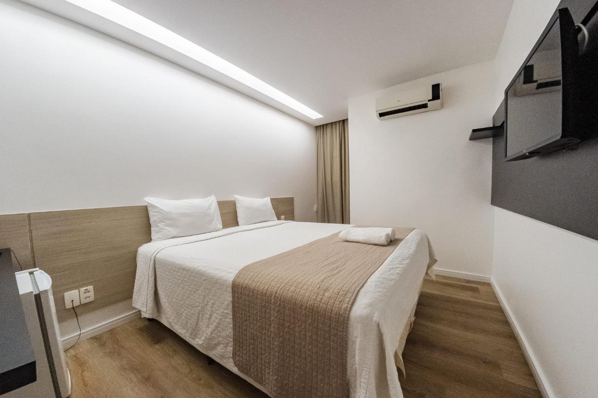 Quarto Deluxe com Cama de Casal ou 2 de Solteiro