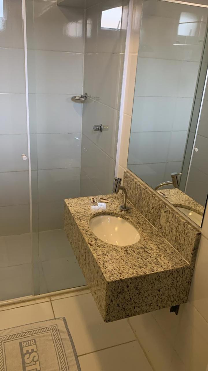 Quarto Individual Pequeno