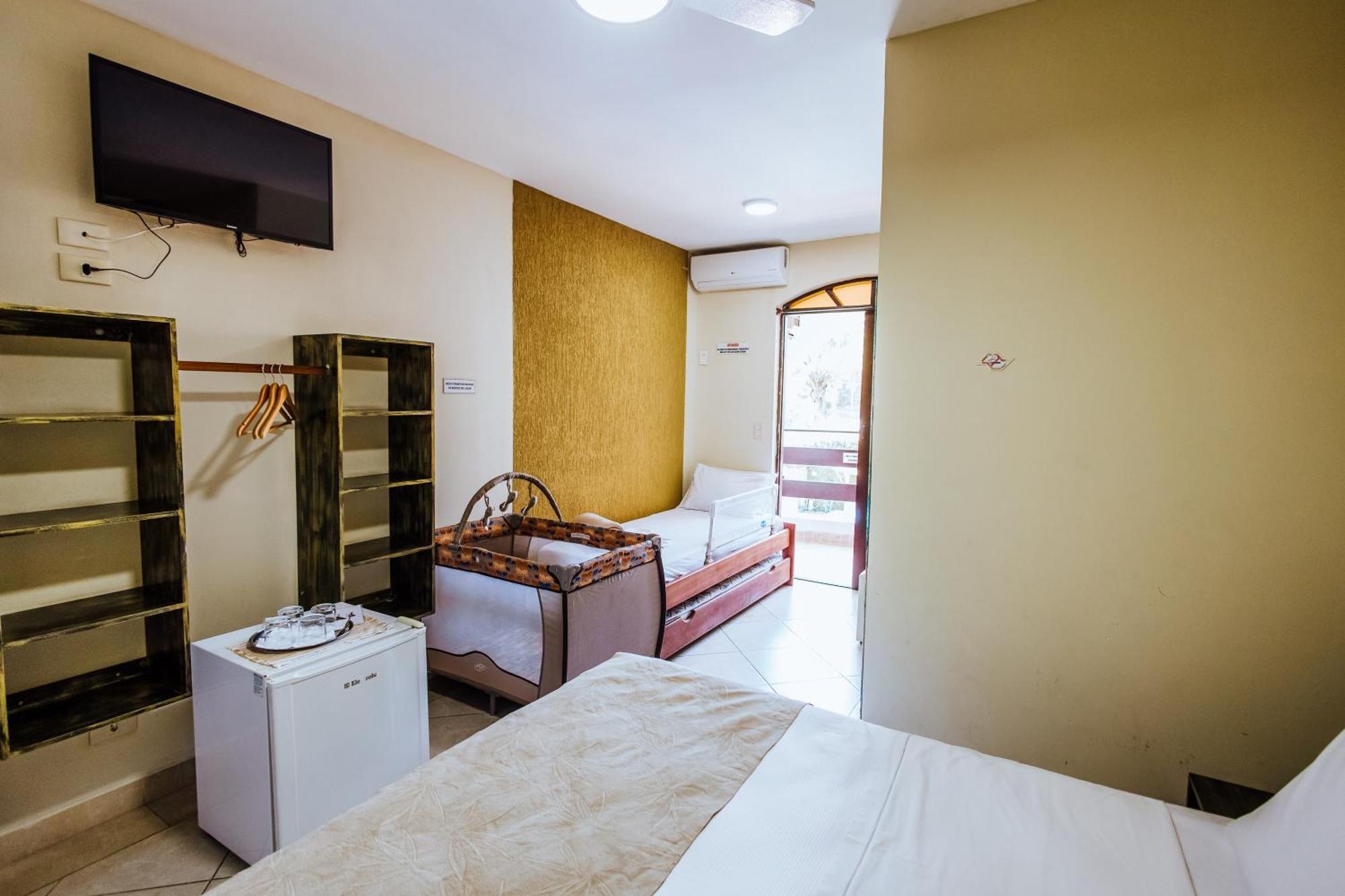 Deluxe Room,1636746405:JPEG