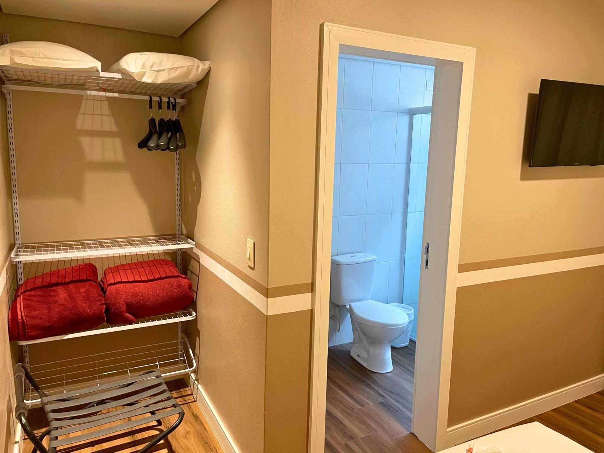 Standard Twin Room,1642971548:JPEG