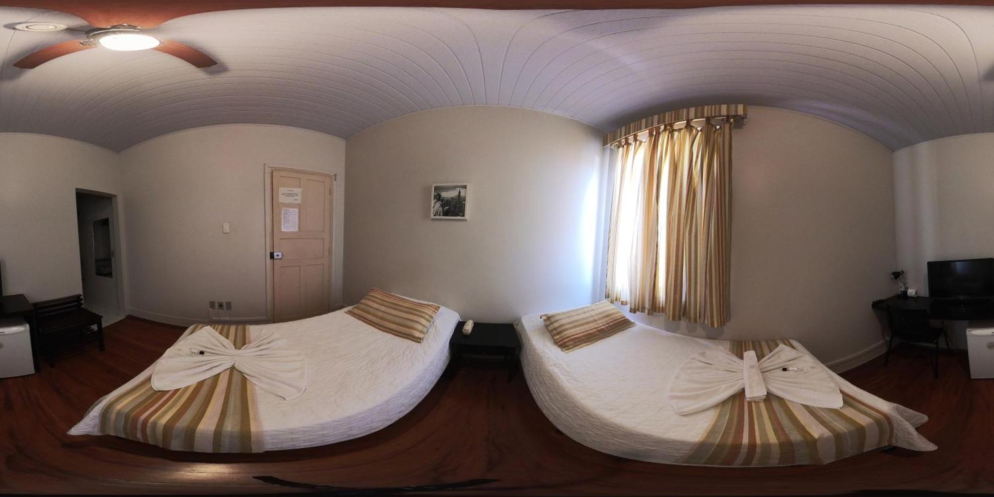 Quarto Standard com 2 Camas de Solteiro