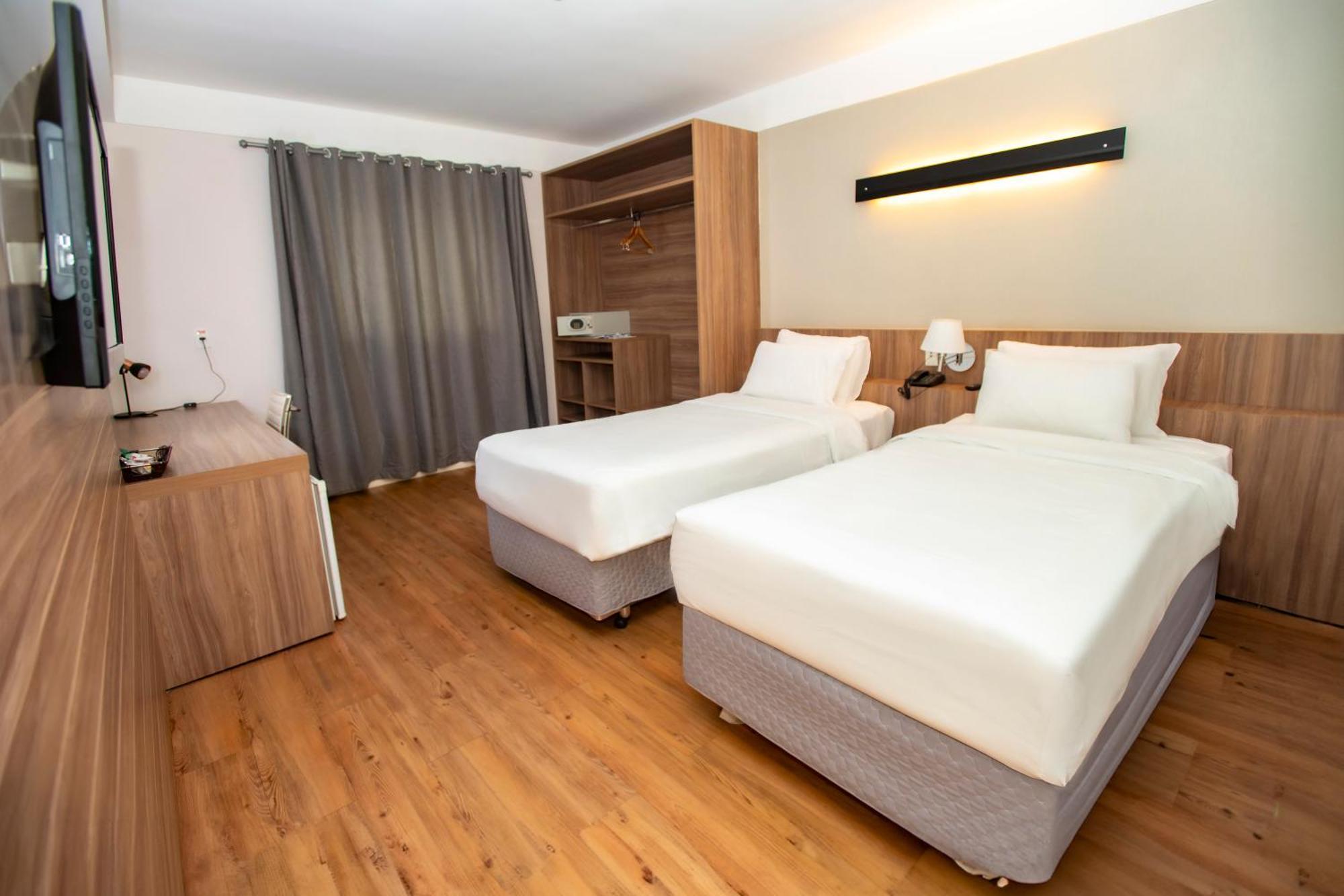 Quarto com 2 Camas de Solteiro - Acesso para Hóspedes com Mobilidade Reduzida