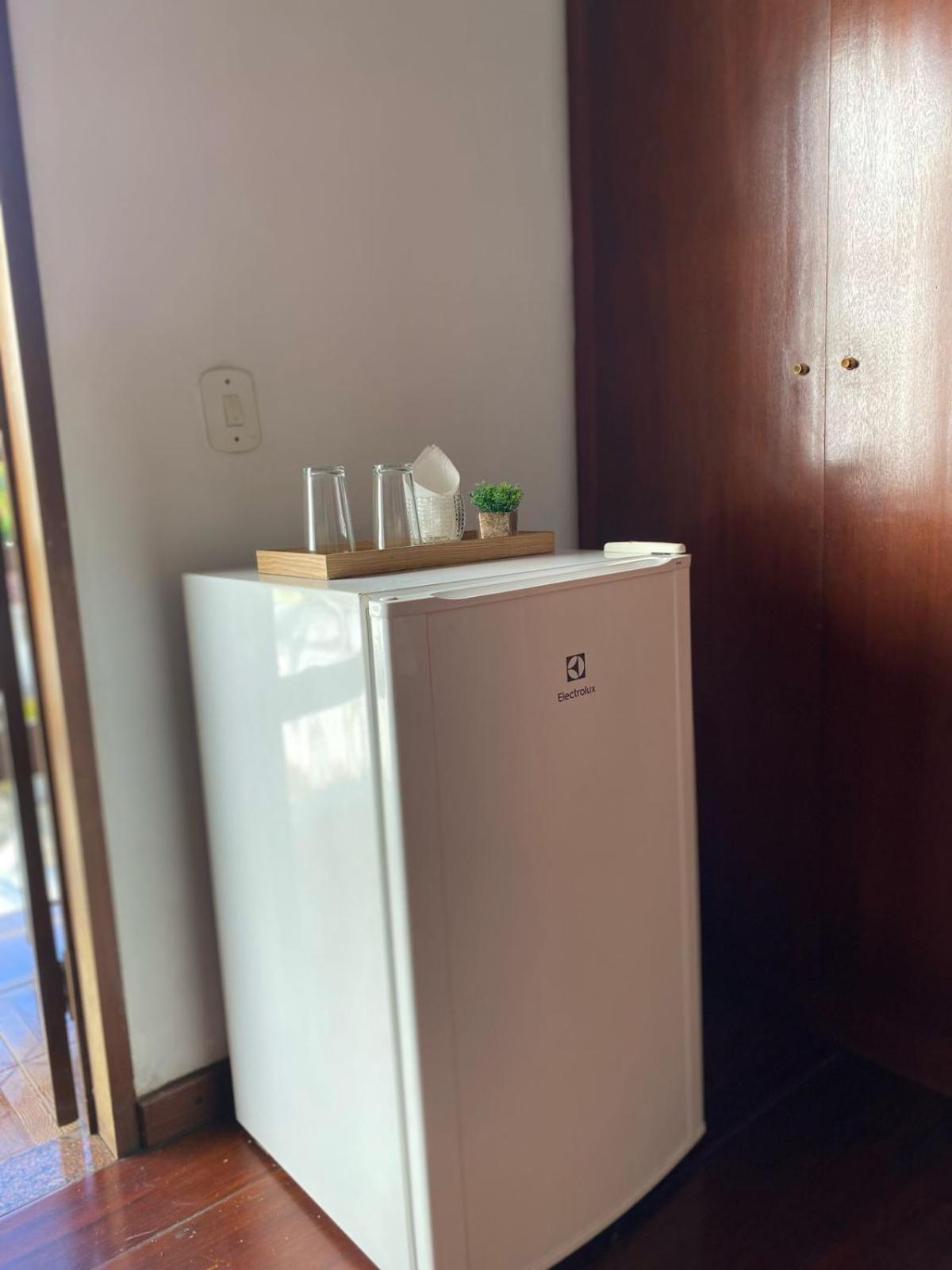 Suite Lit King-Size - Vue sur Piscine