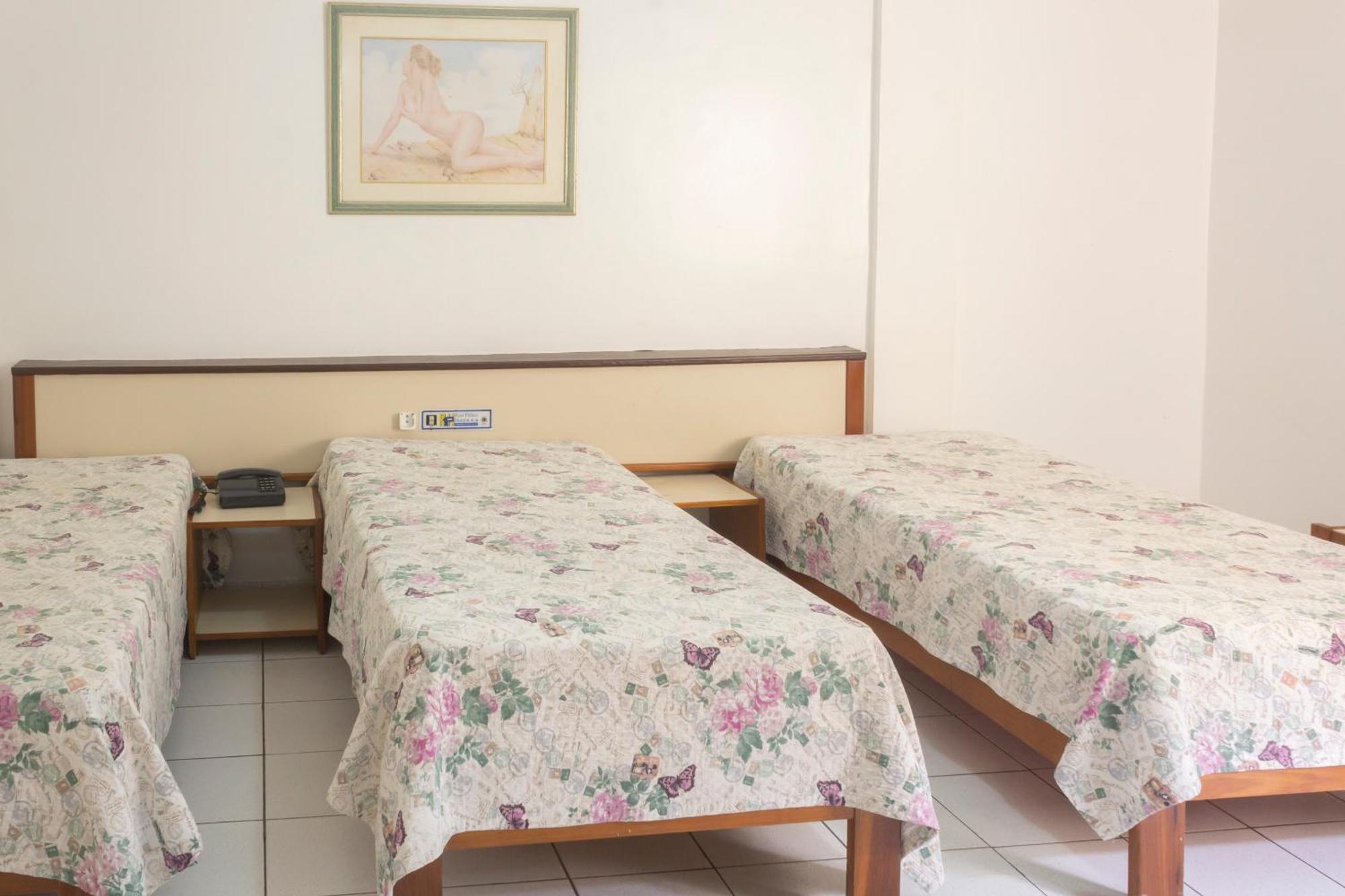 Quarto Triplo Standard