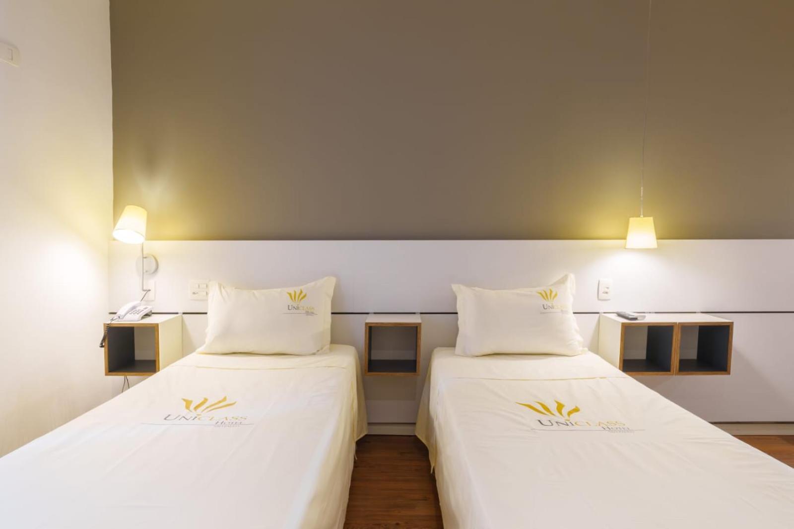 Twin Room,1660317856:JPEG