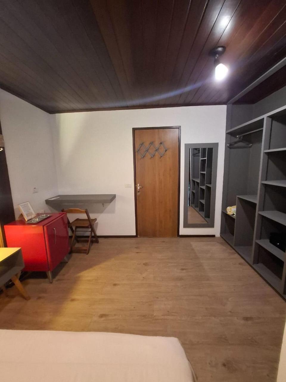 Quarto Duplo Standard