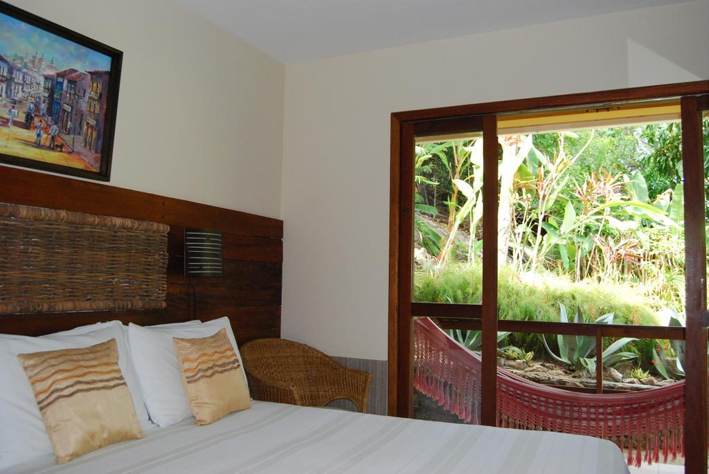 Quarto Triplo com Vista do Jardim