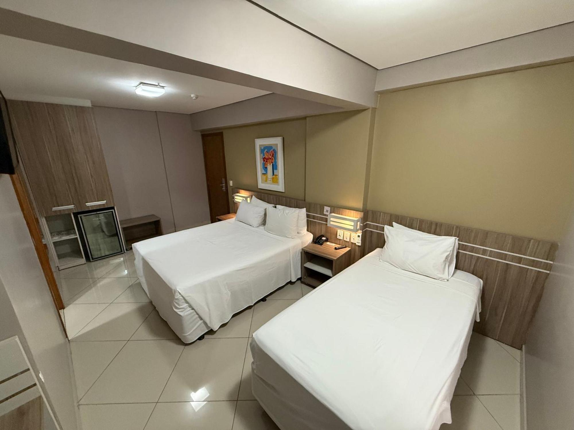 Quarto Triplo Econômico