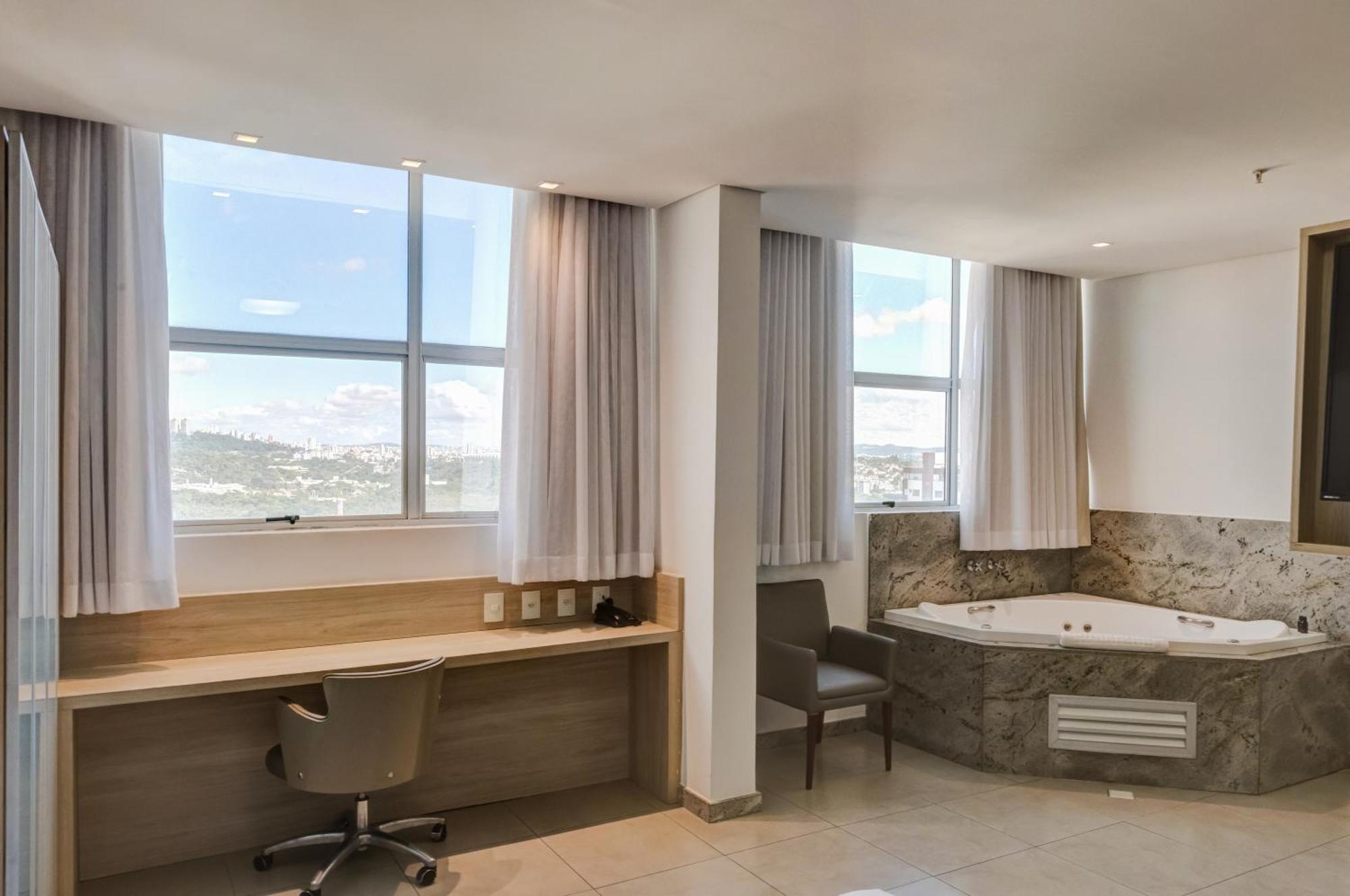 Deluxe Suite with Spa Bath