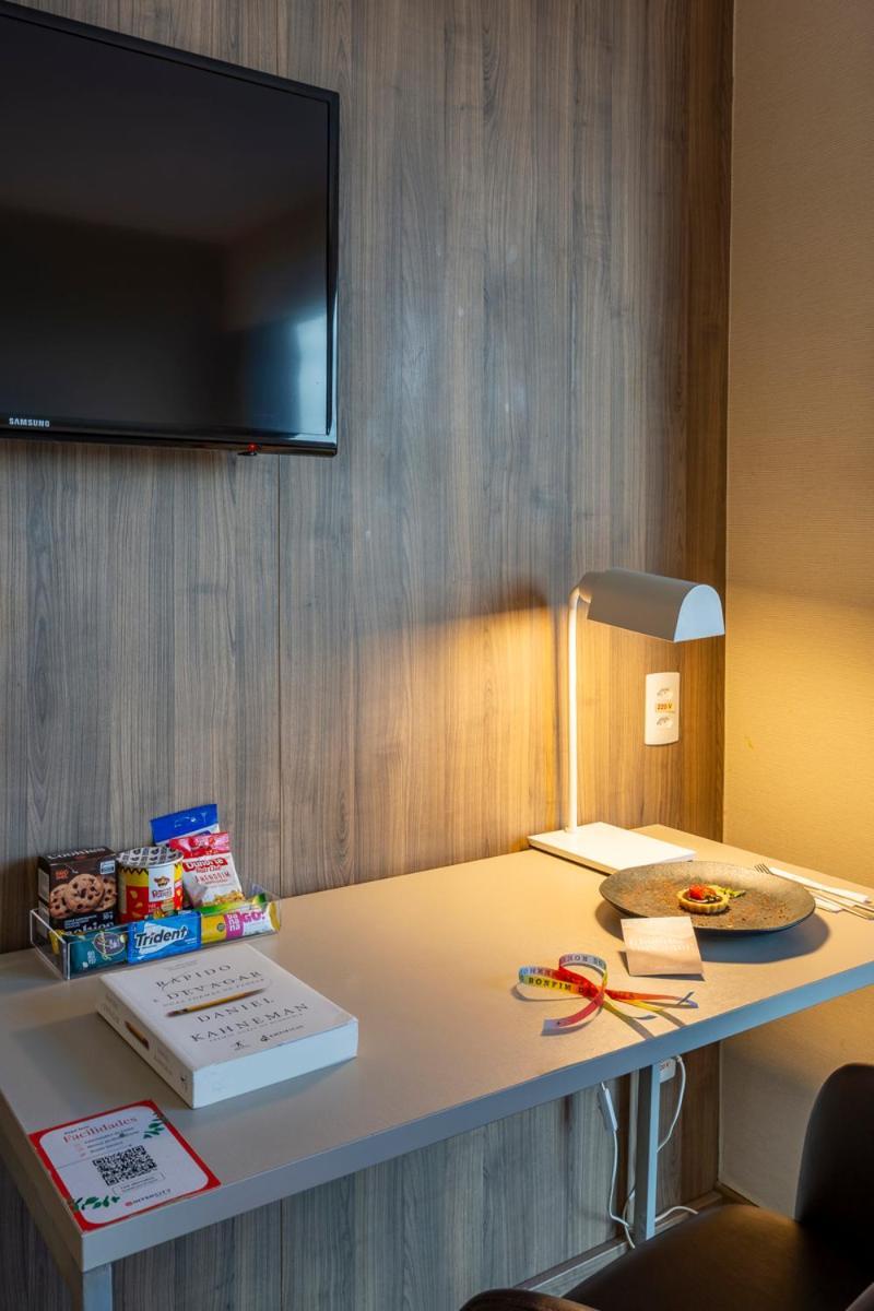 Standard Double - 1 Queen Bed,1693301016:JPEG