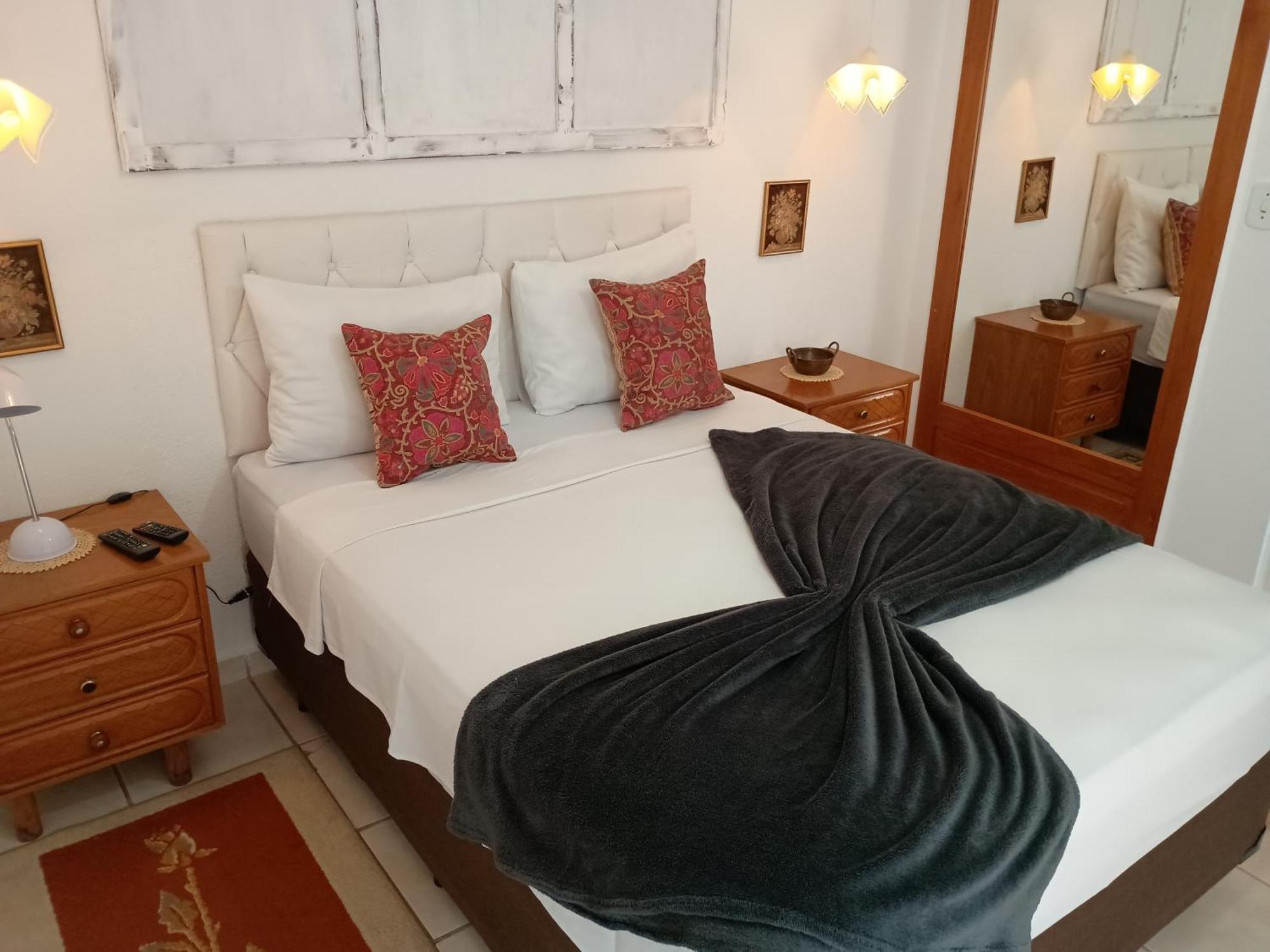 Studio Apartment One Double Bed
