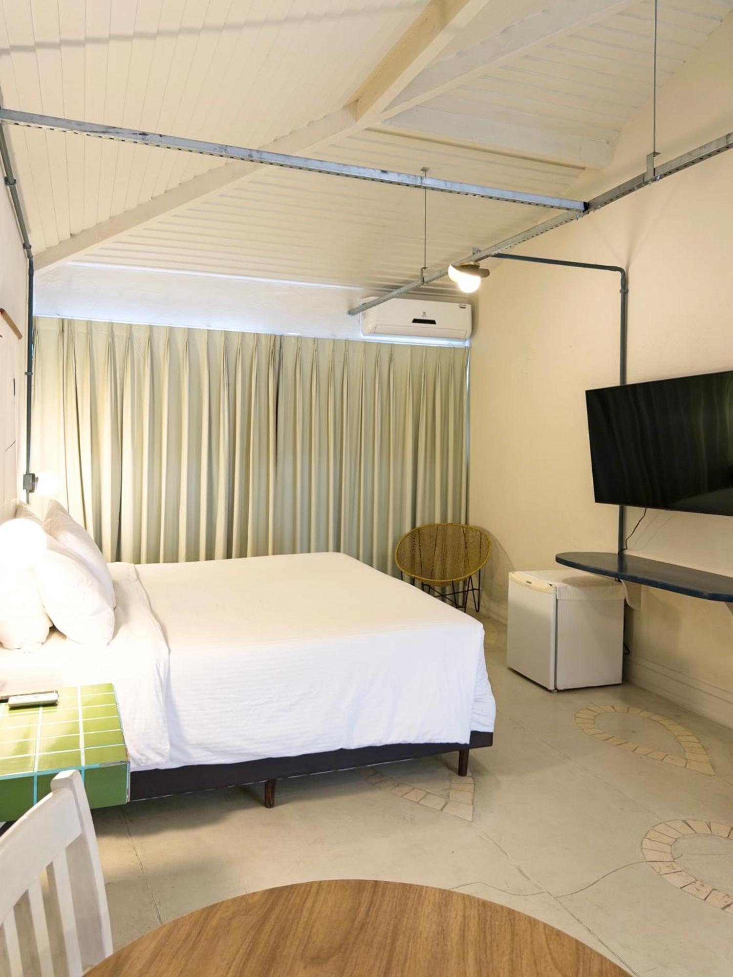 Suite,1697864648:JPEG