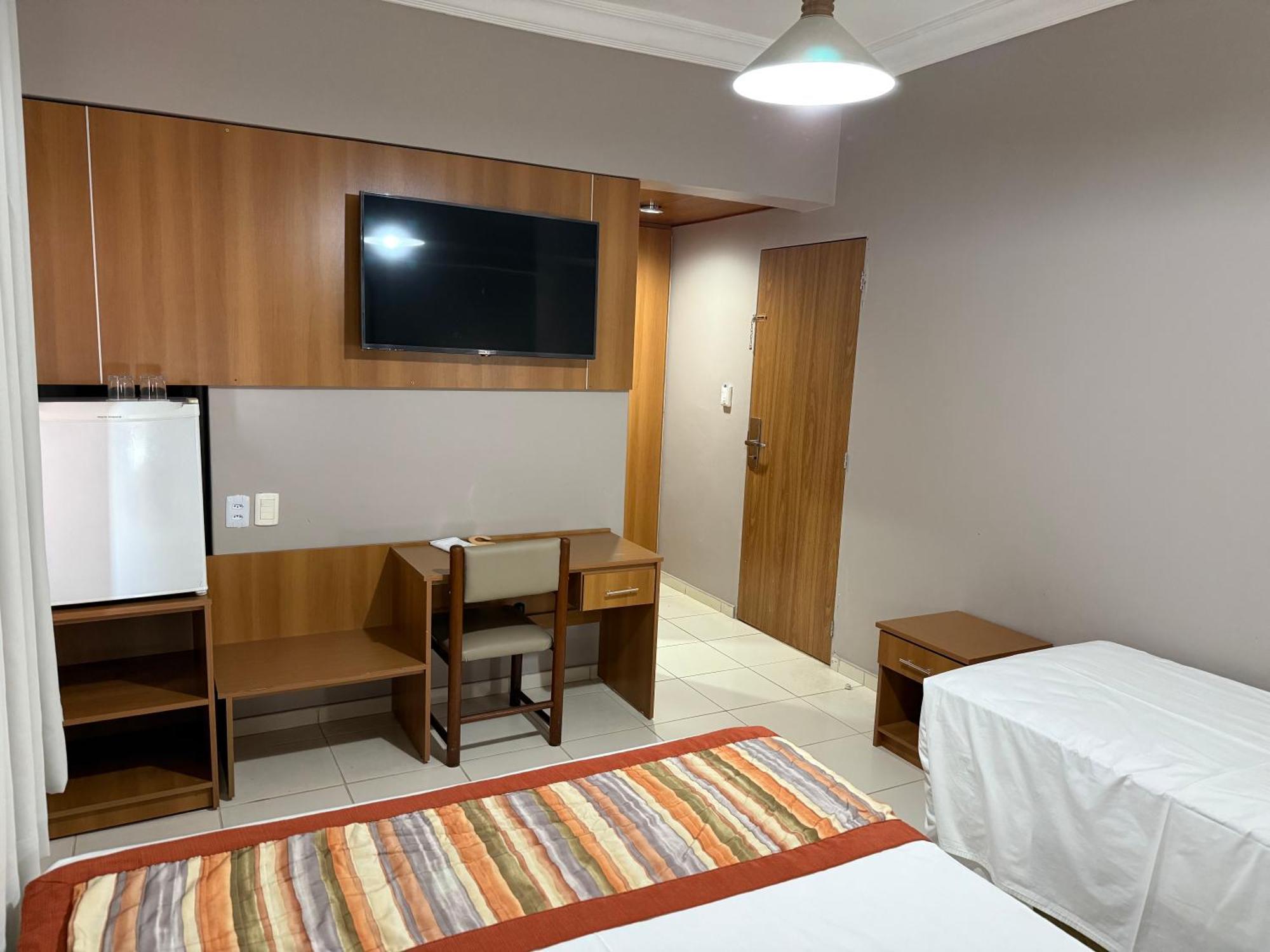 Quarto Triplo Econômico
