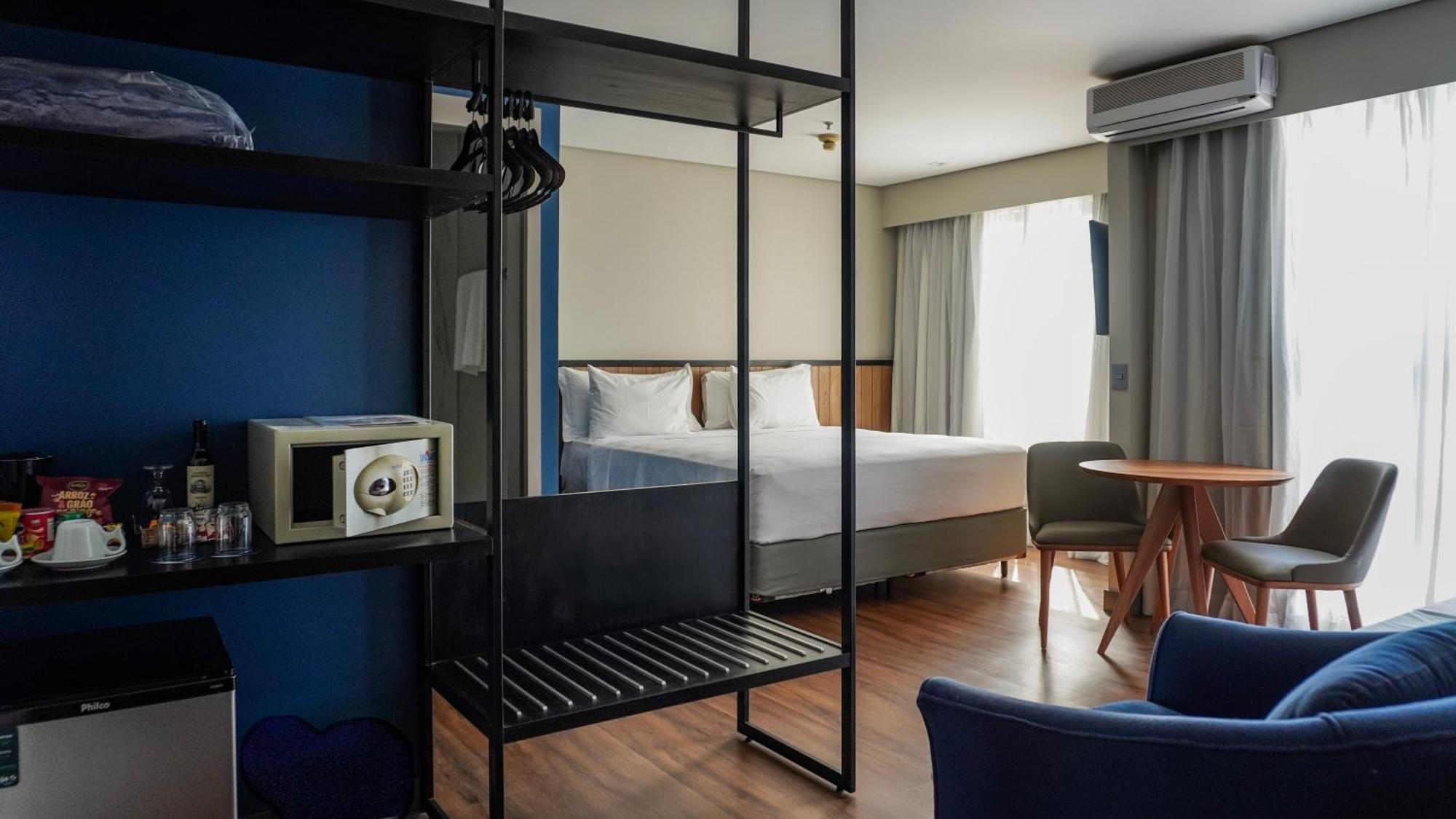 Deluxe Double Room,1697987899:JPEG